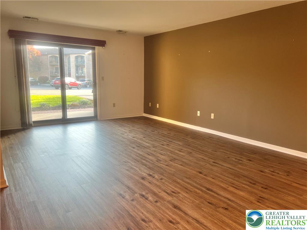 916 Cold Spring Road 4