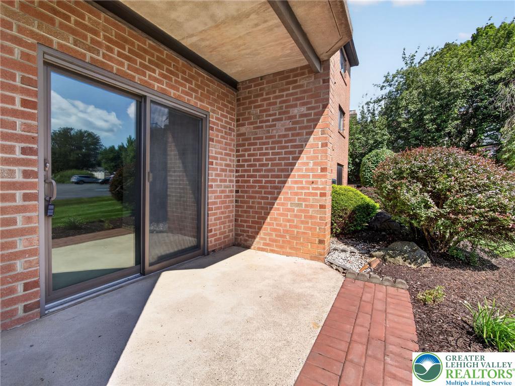 916 Cold Spring Road 4