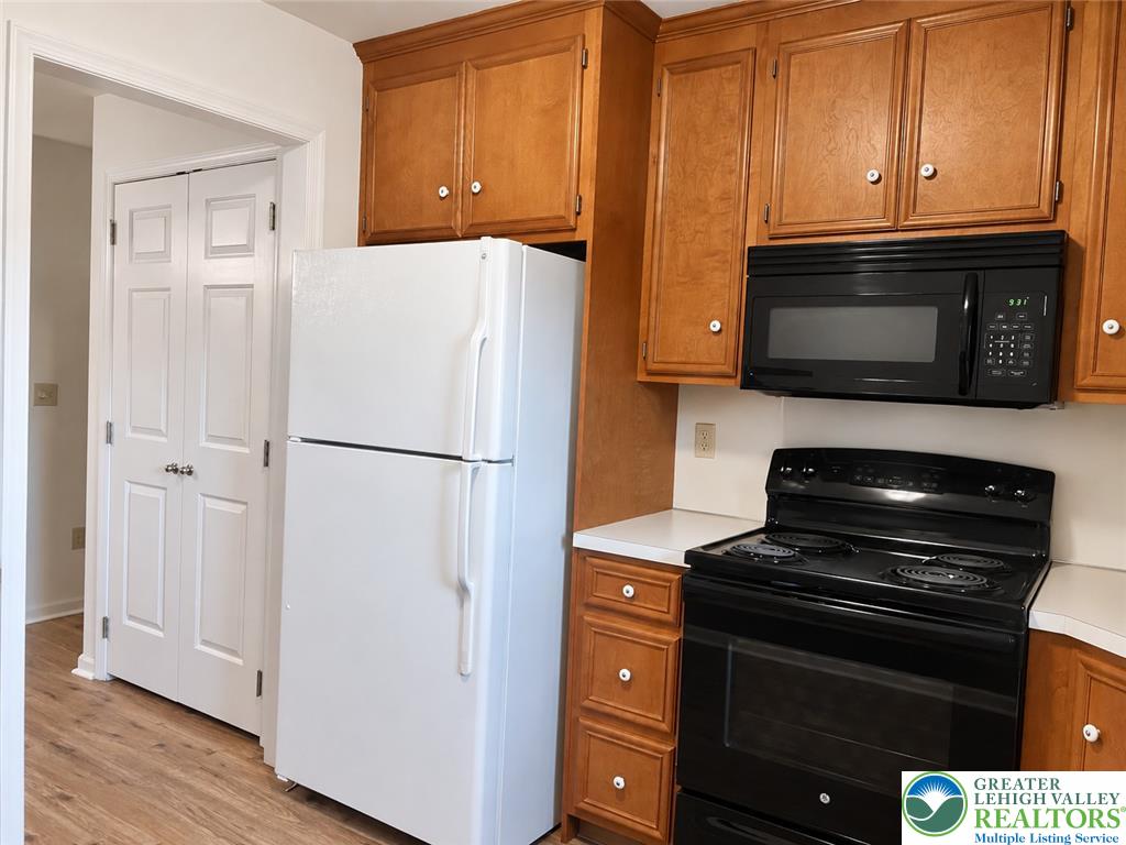 916 Cold Spring Road 4