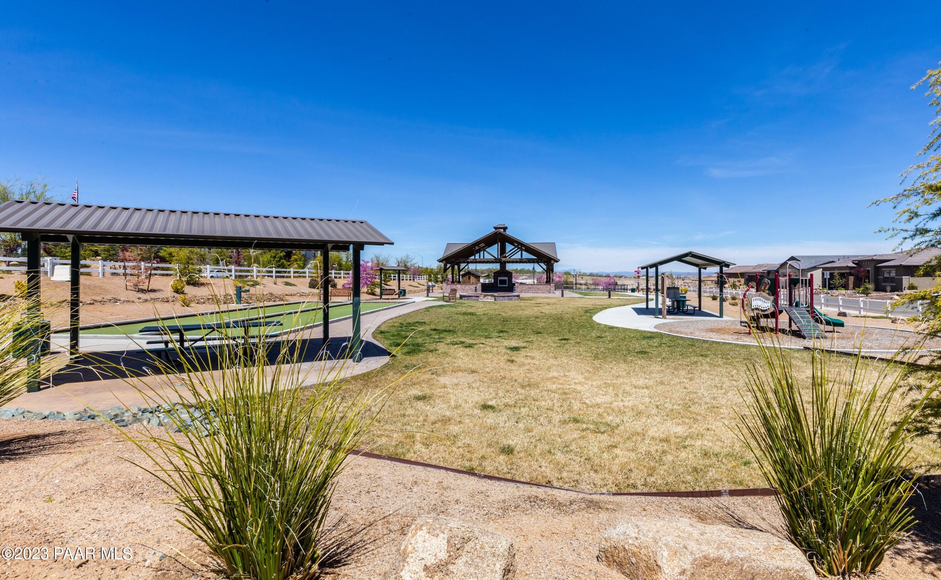 5213 Autumn Leaf Lane