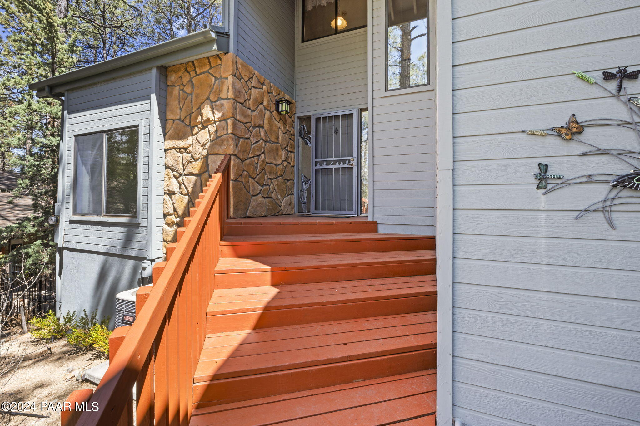 1798 Pine Country Lane