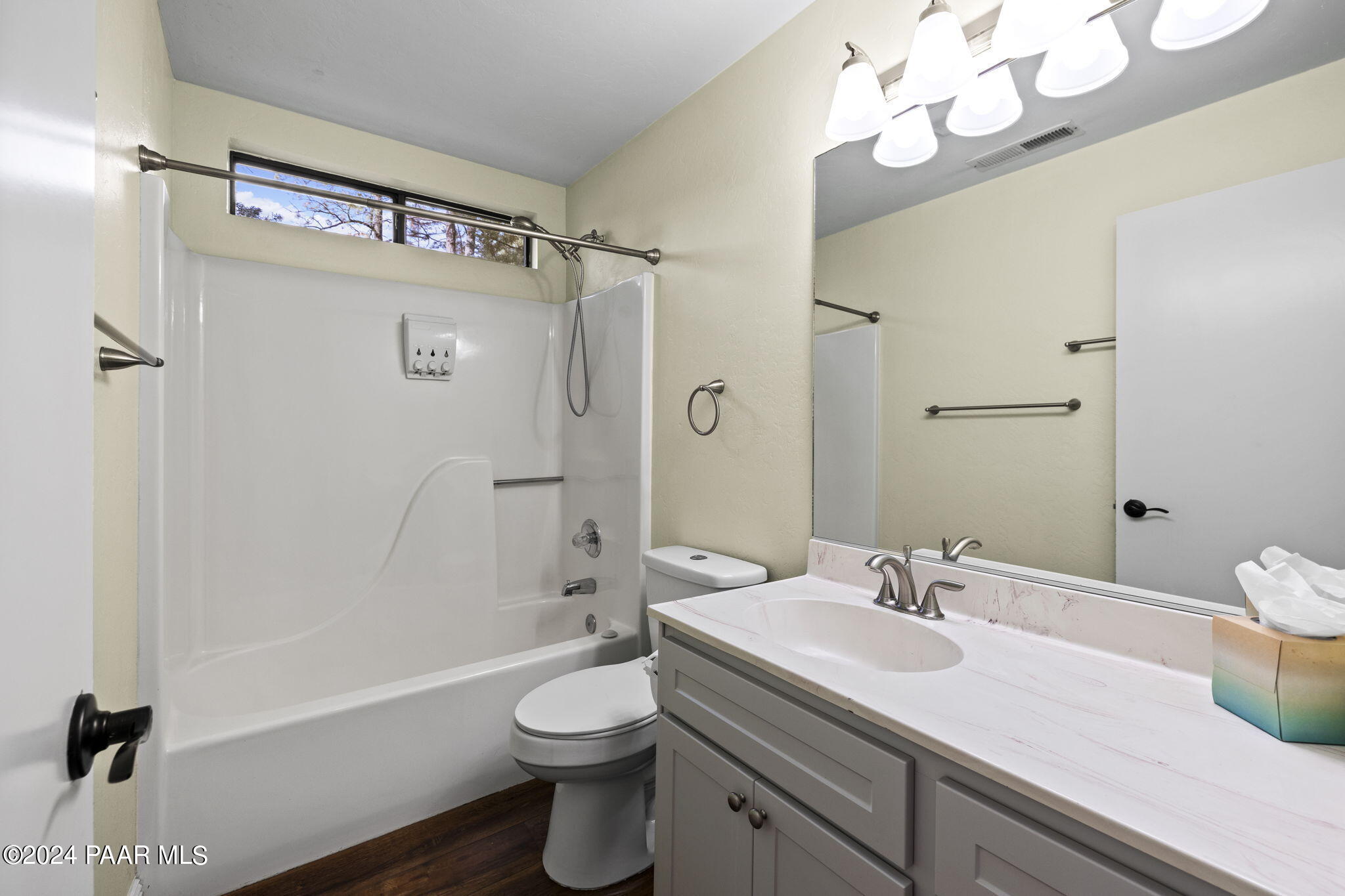 1798 Pine Country Lane