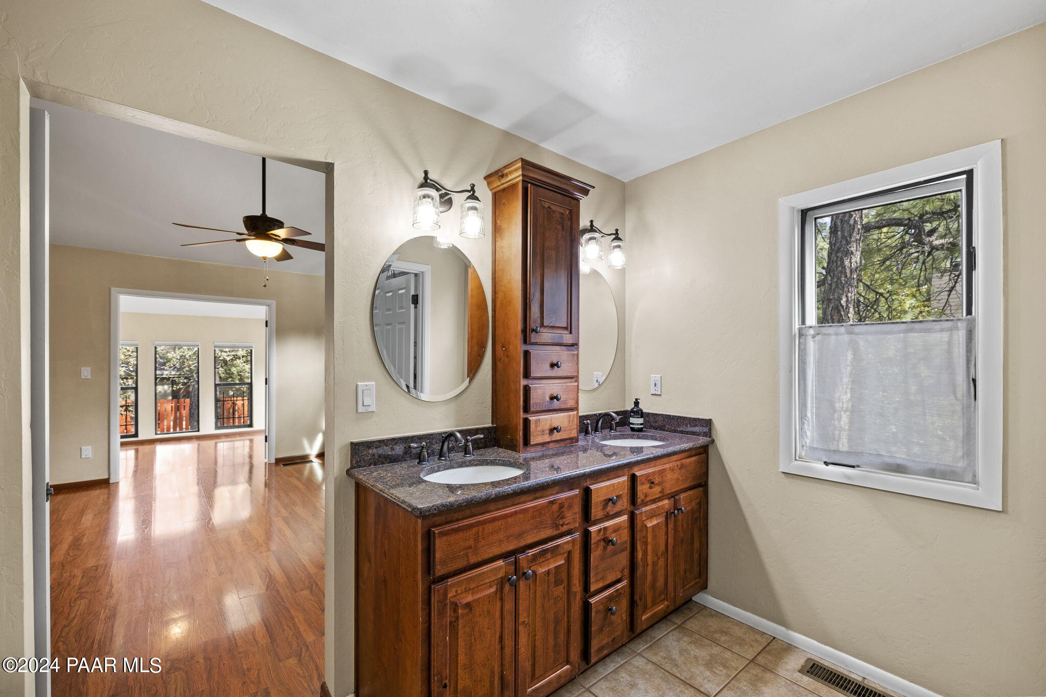 1798 Pine Country Lane