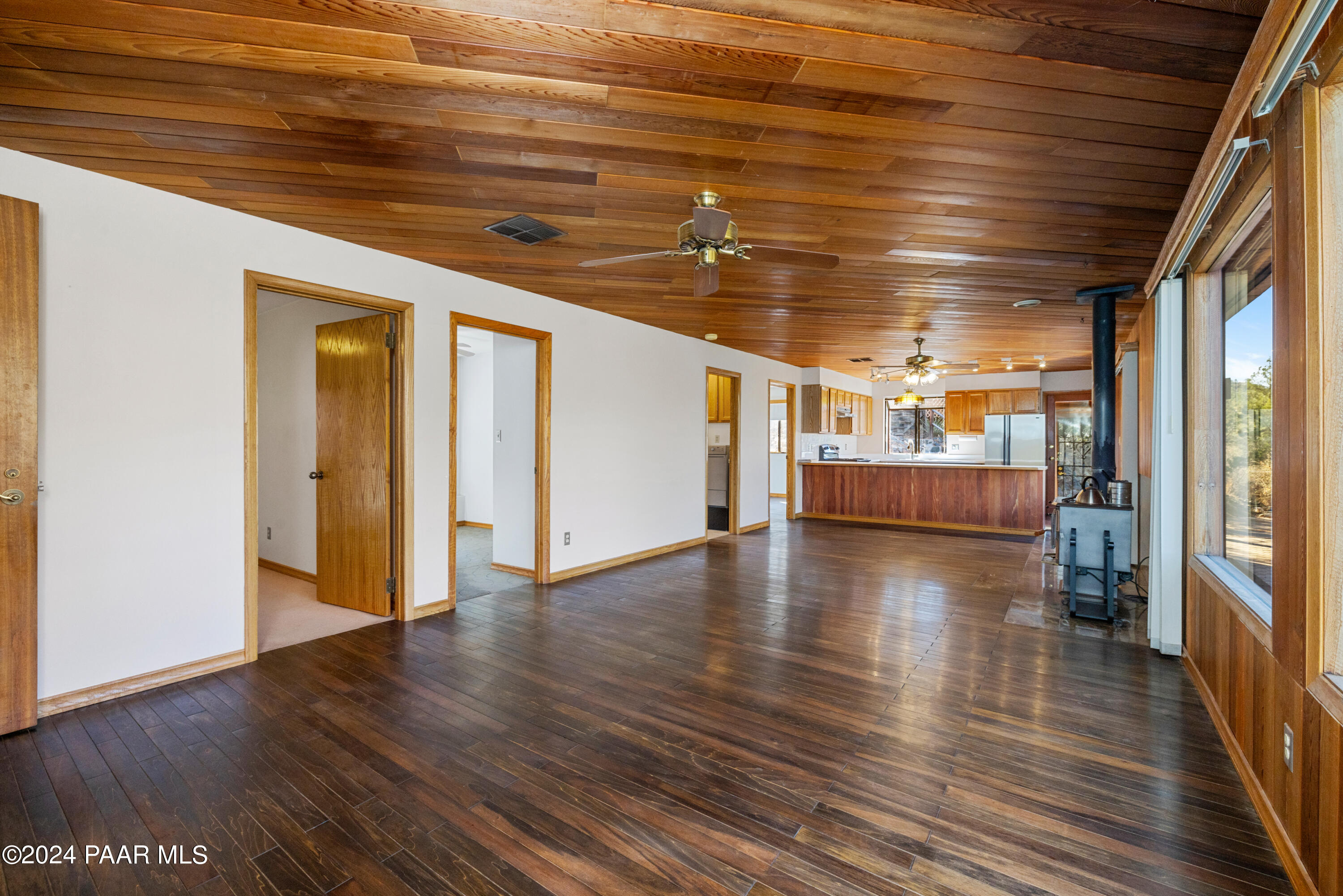 81 S Lynx Creek Road