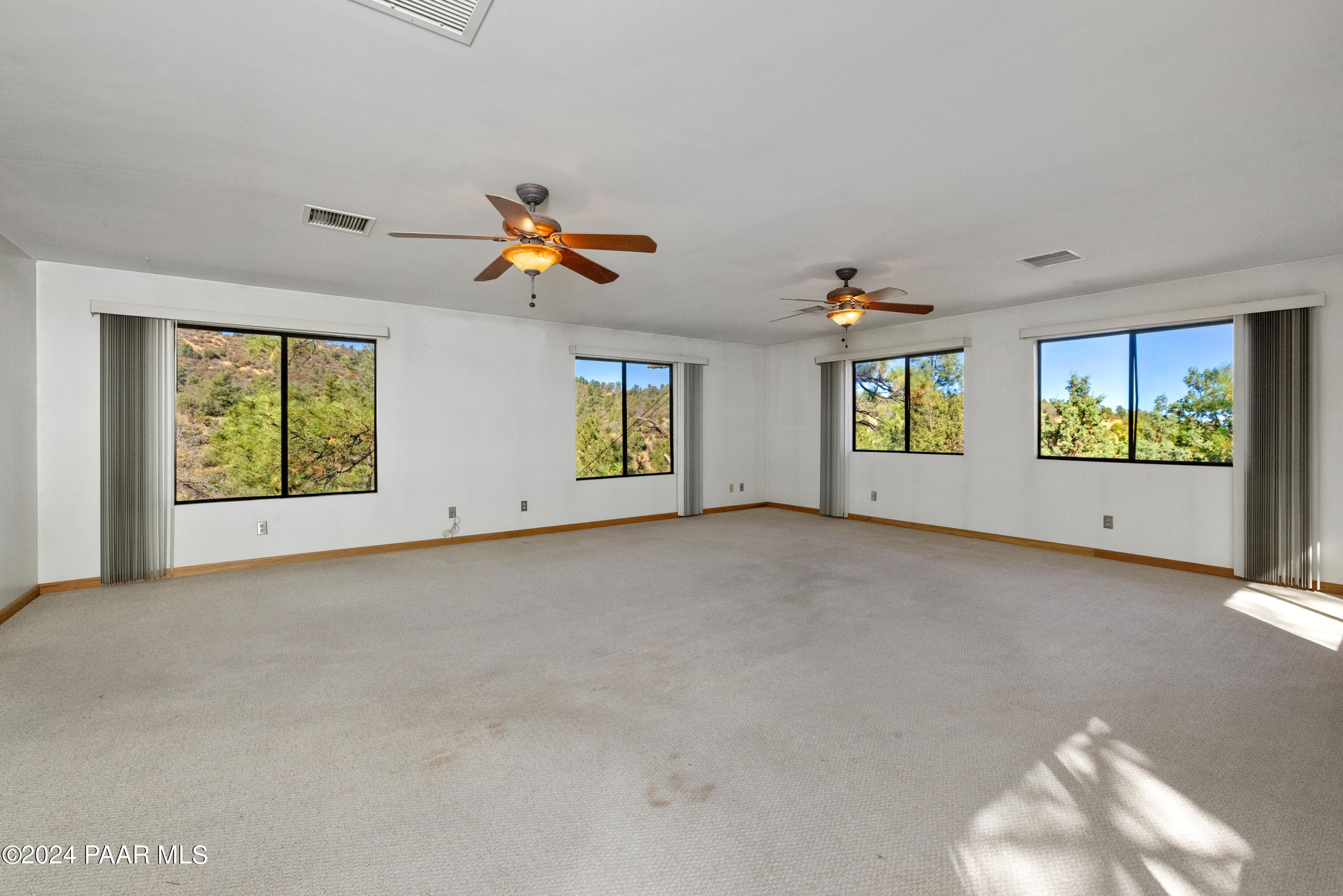 81 S Lynx Creek Road