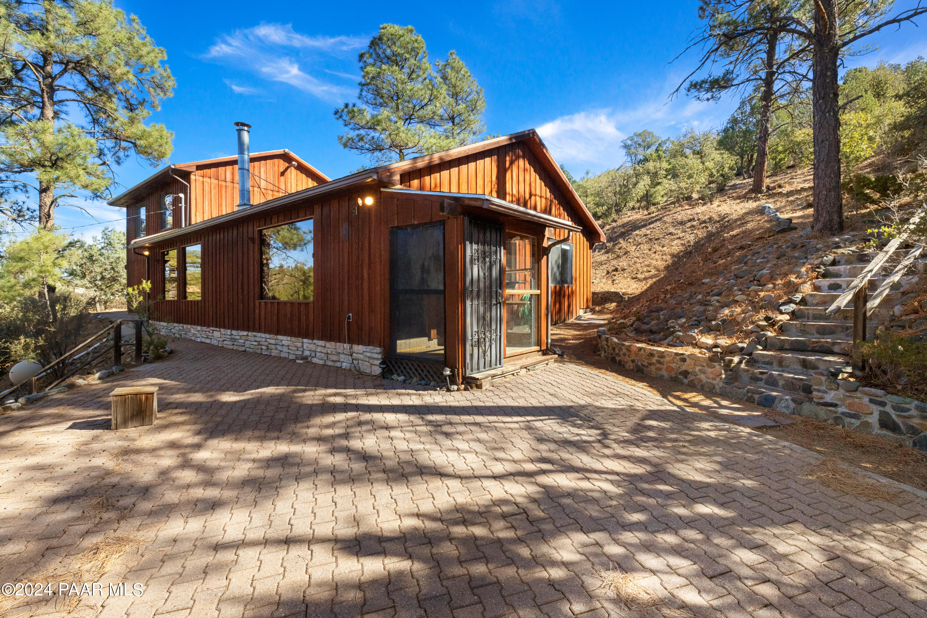81 S Lynx Creek Road