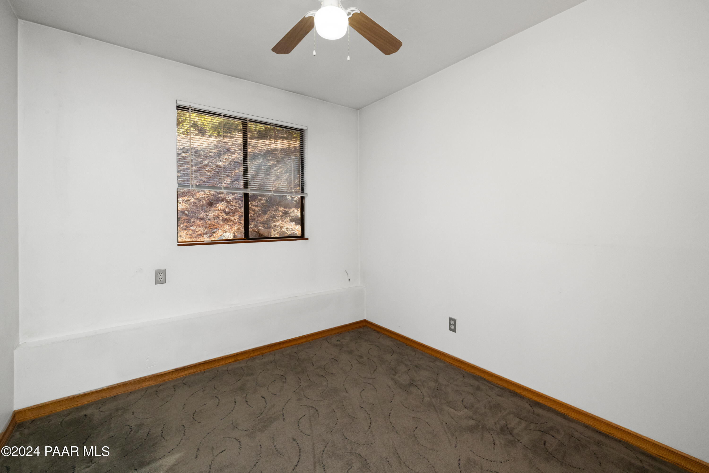 81 S Lynx Creek Road