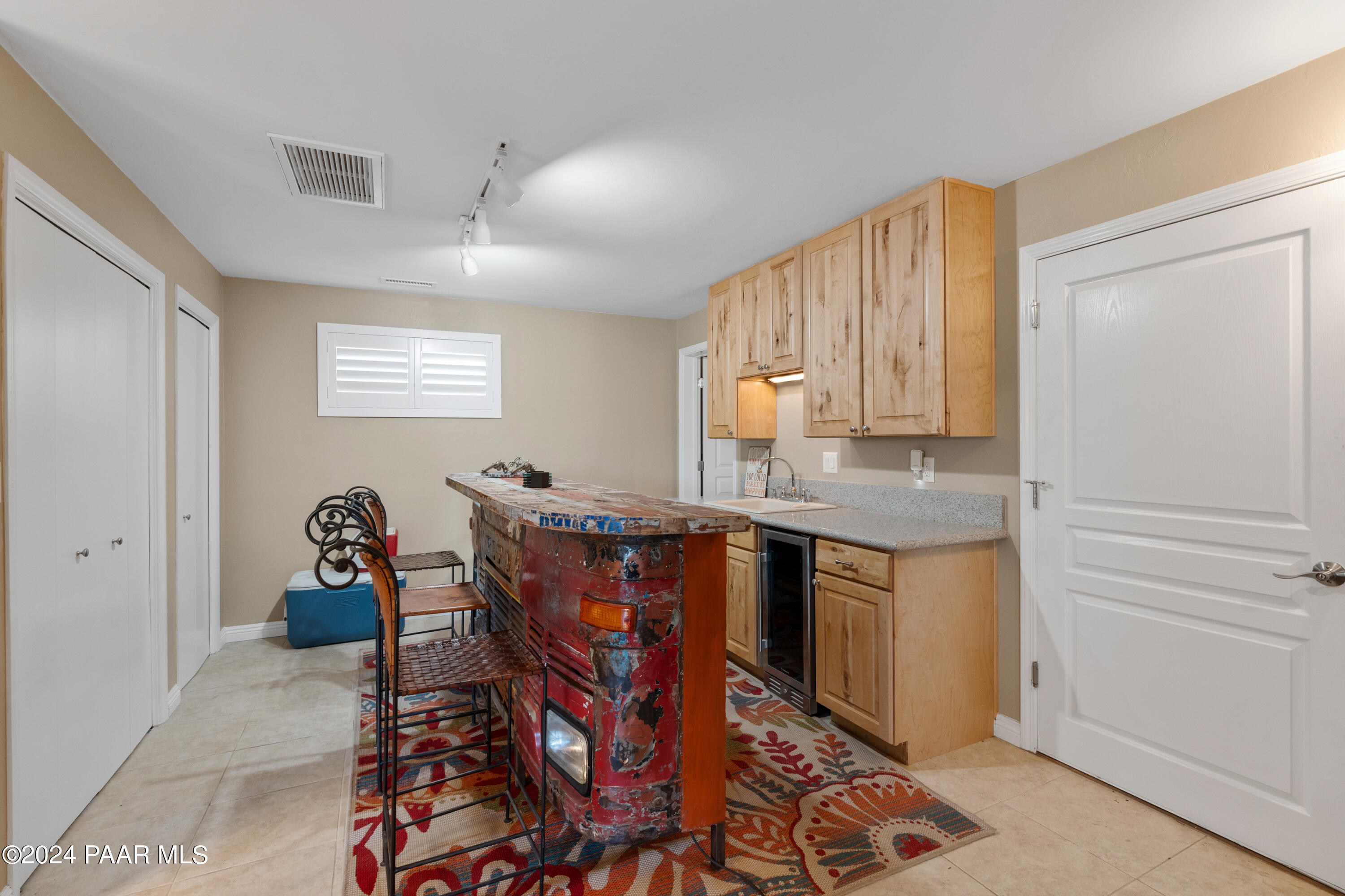 2245 Skyline Drive