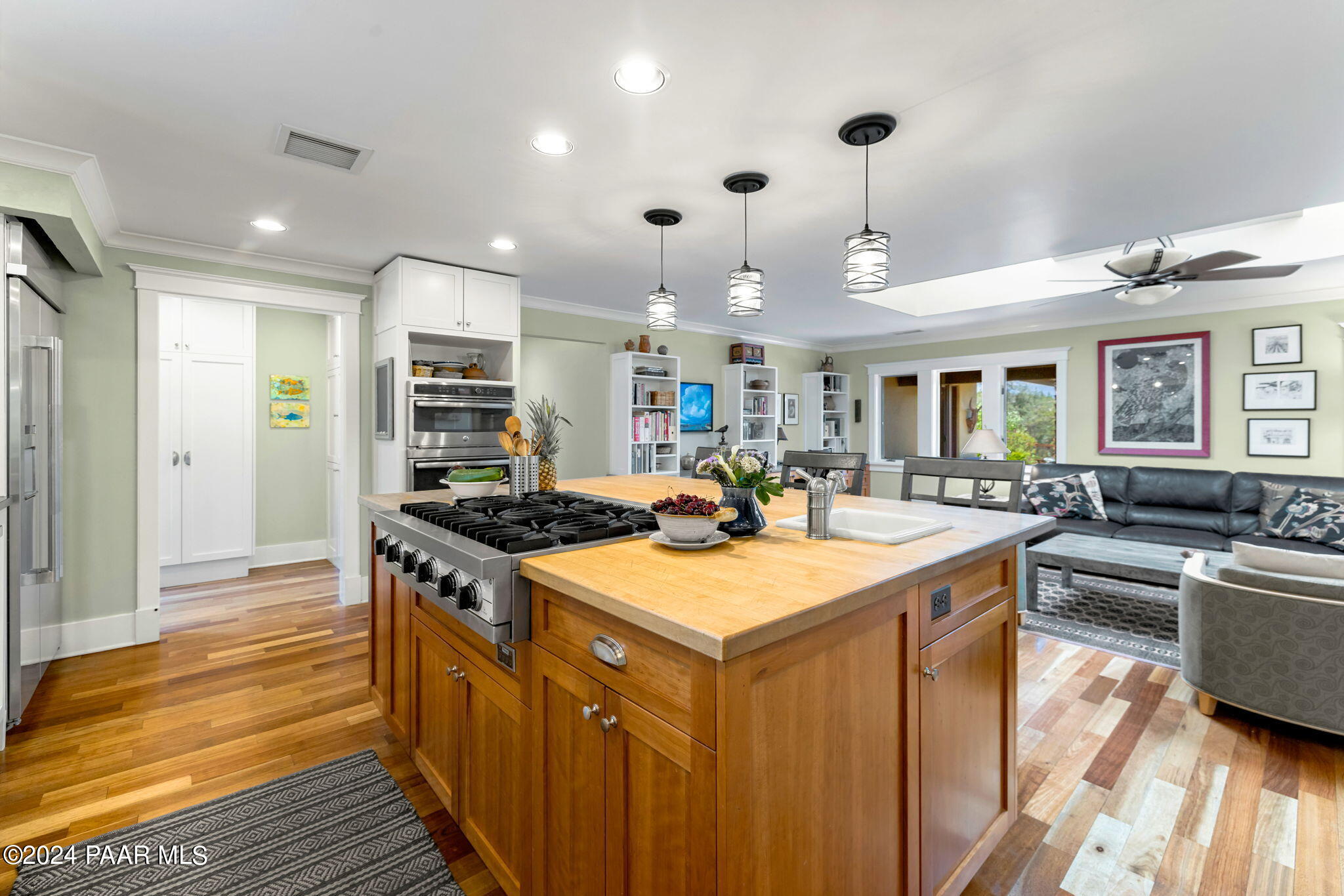 1876 N Peaceful Mesa Drive