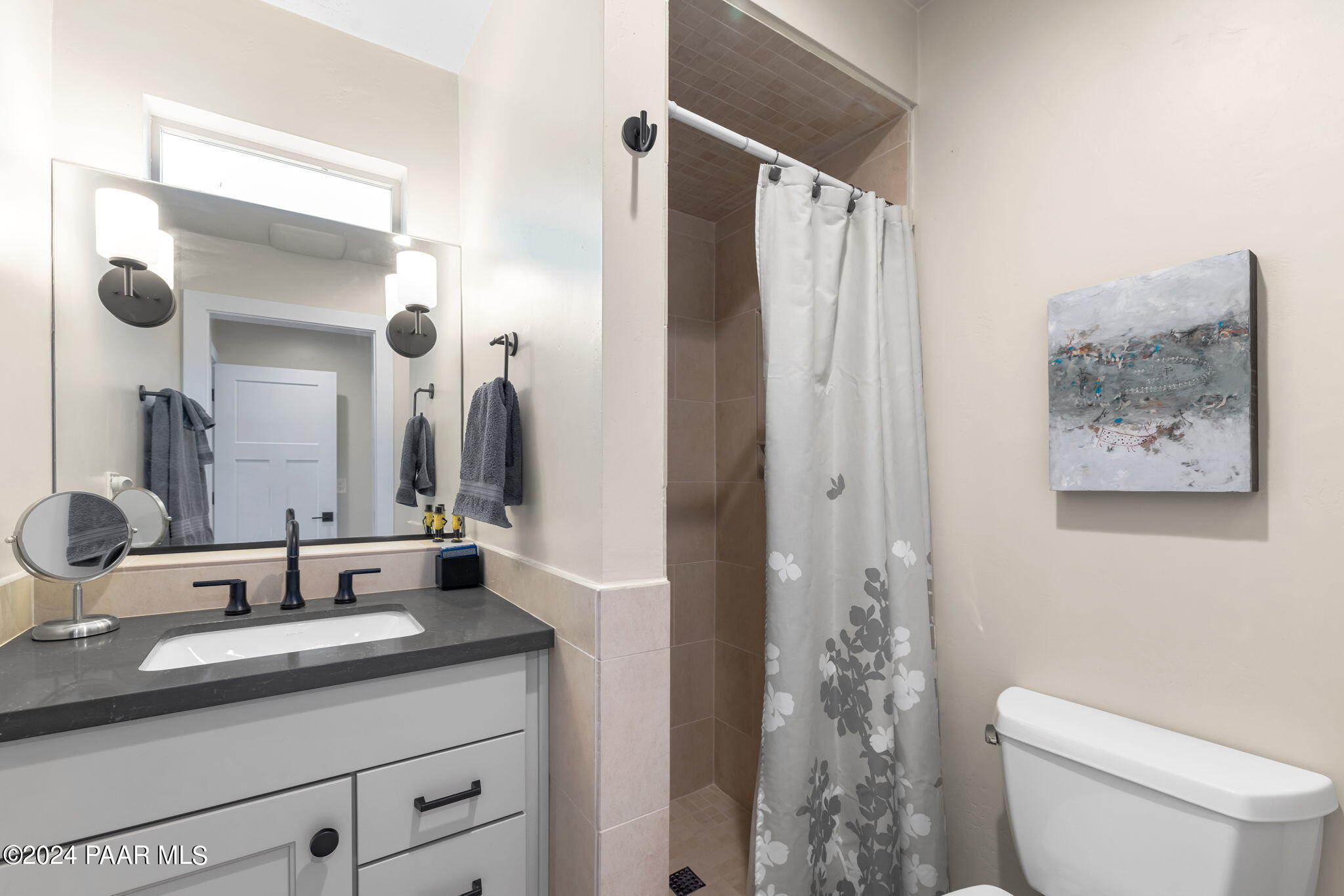 1876 N Peaceful Mesa Drive