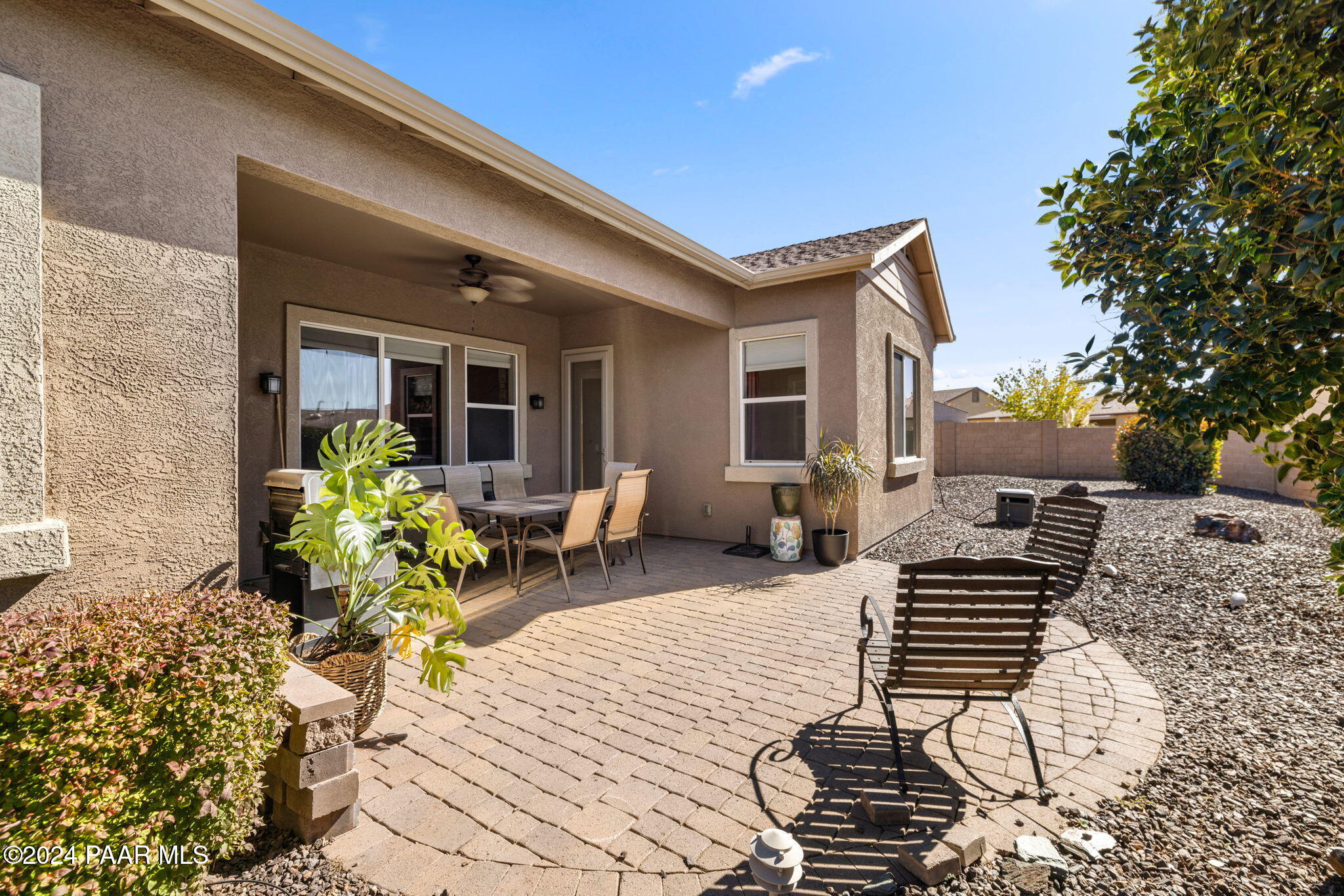 960 N Ceballos Court