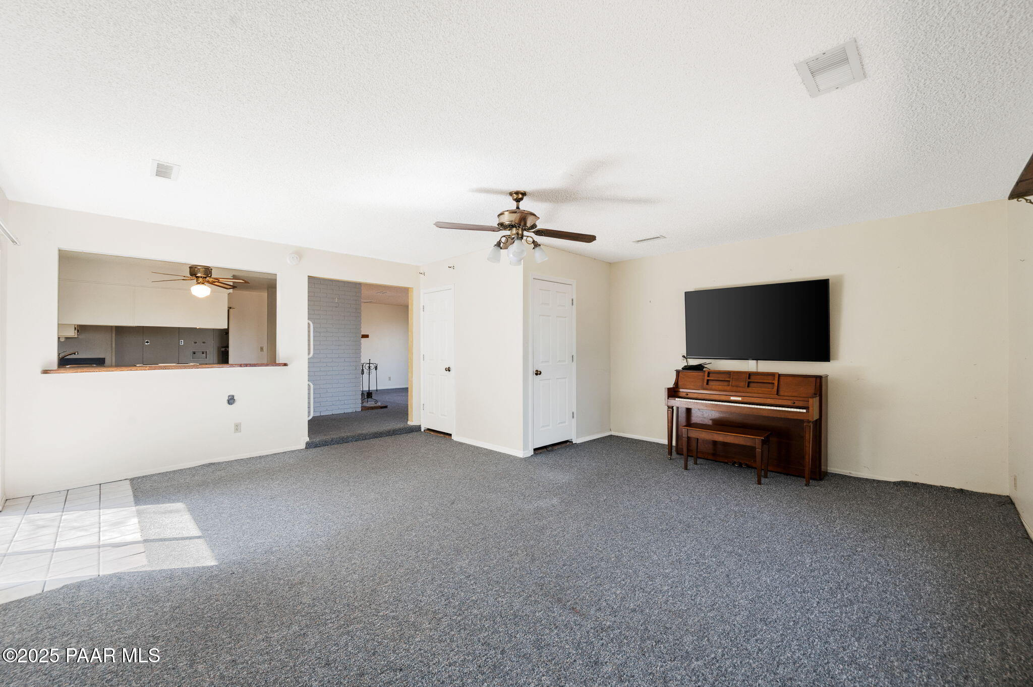 401 Valley Place