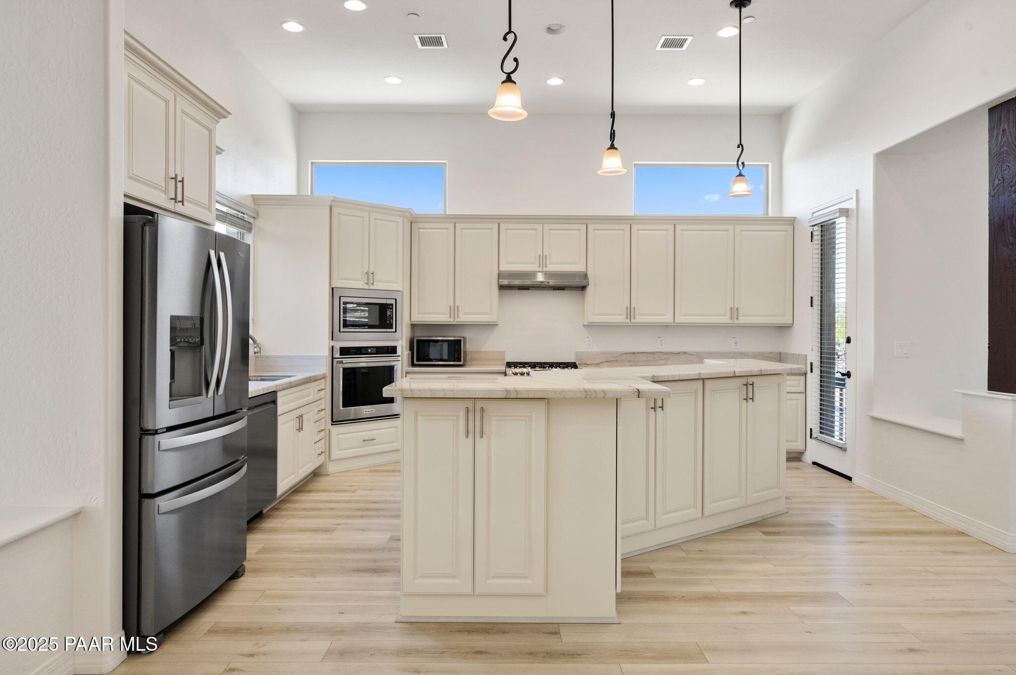 871 Northridge Drive Unit: 6
