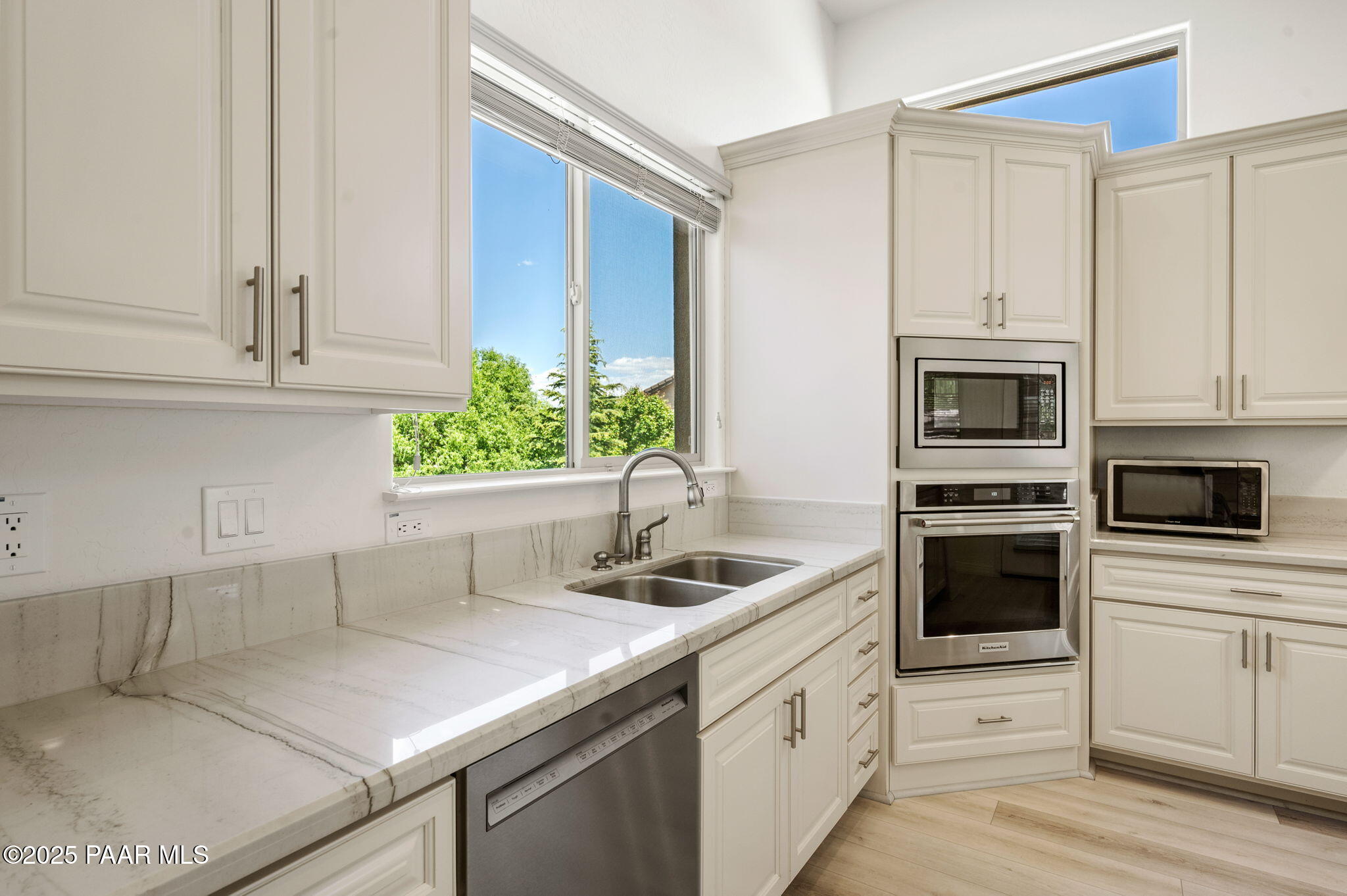 871 Northridge Drive Unit: 6
