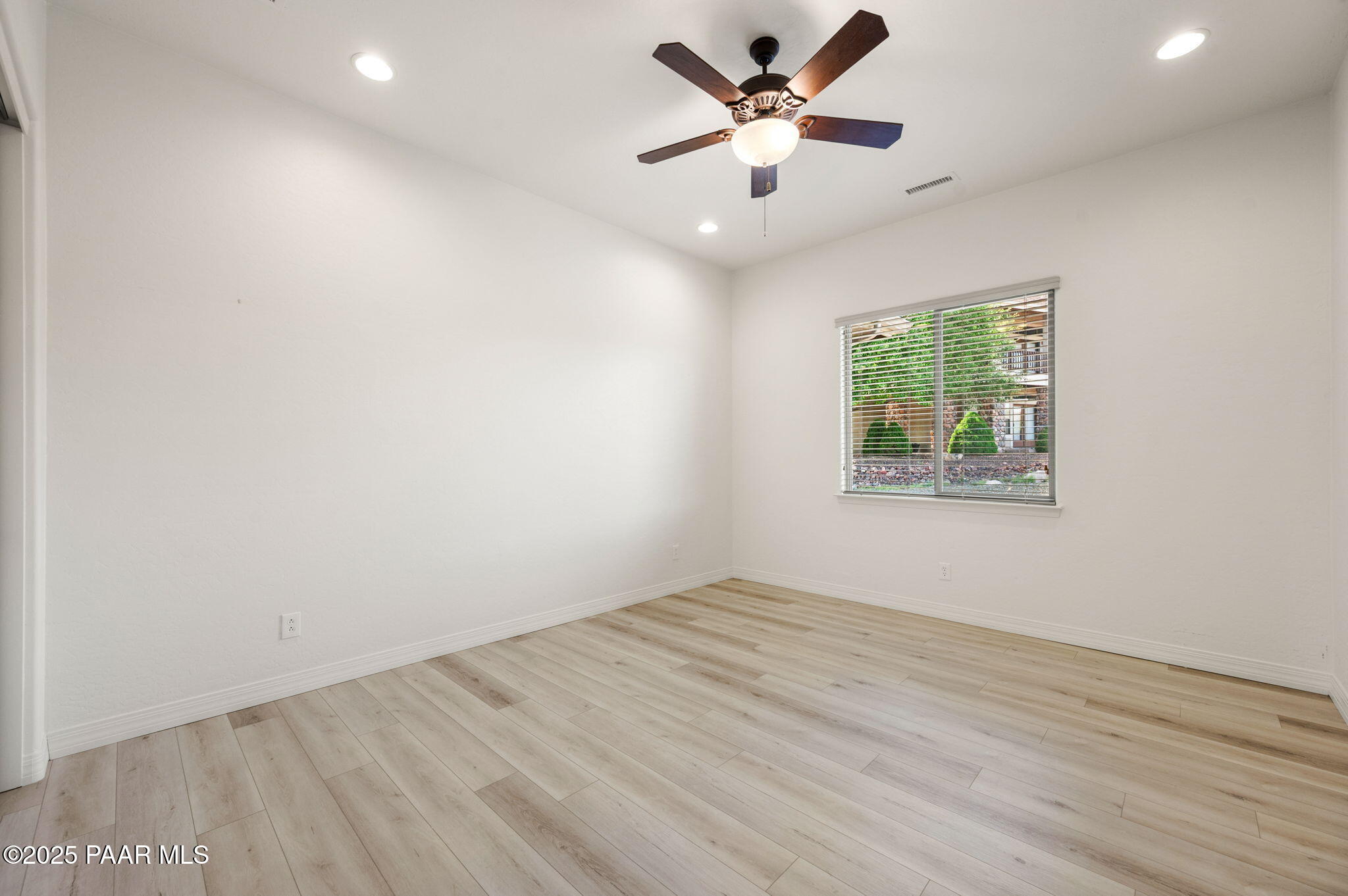 871 Northridge Drive Unit: 6