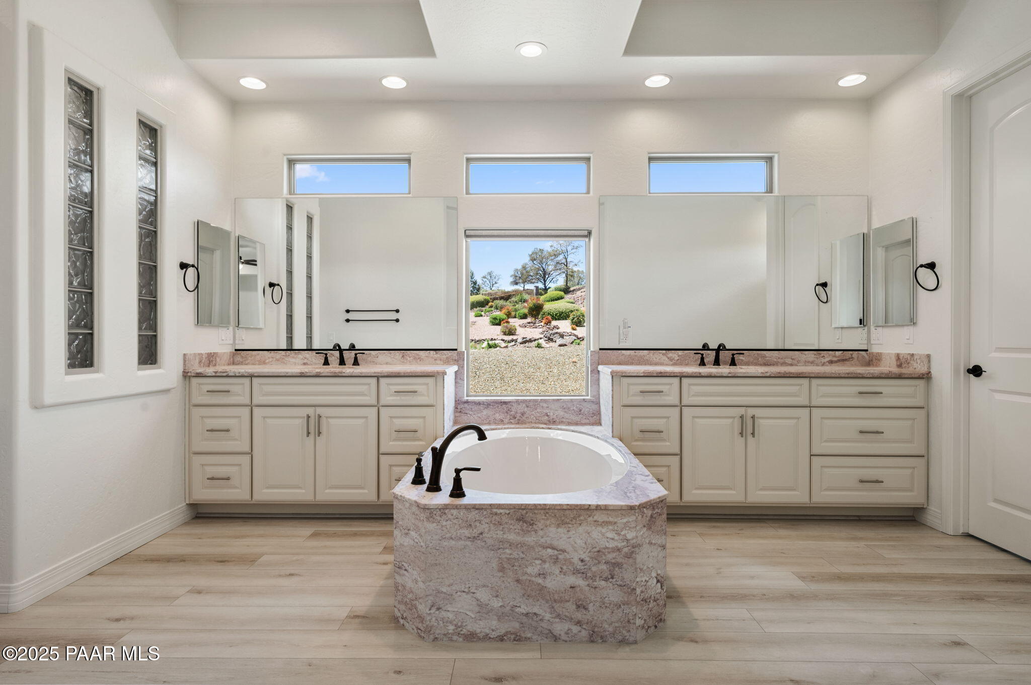 871 Northridge Drive Unit: 6