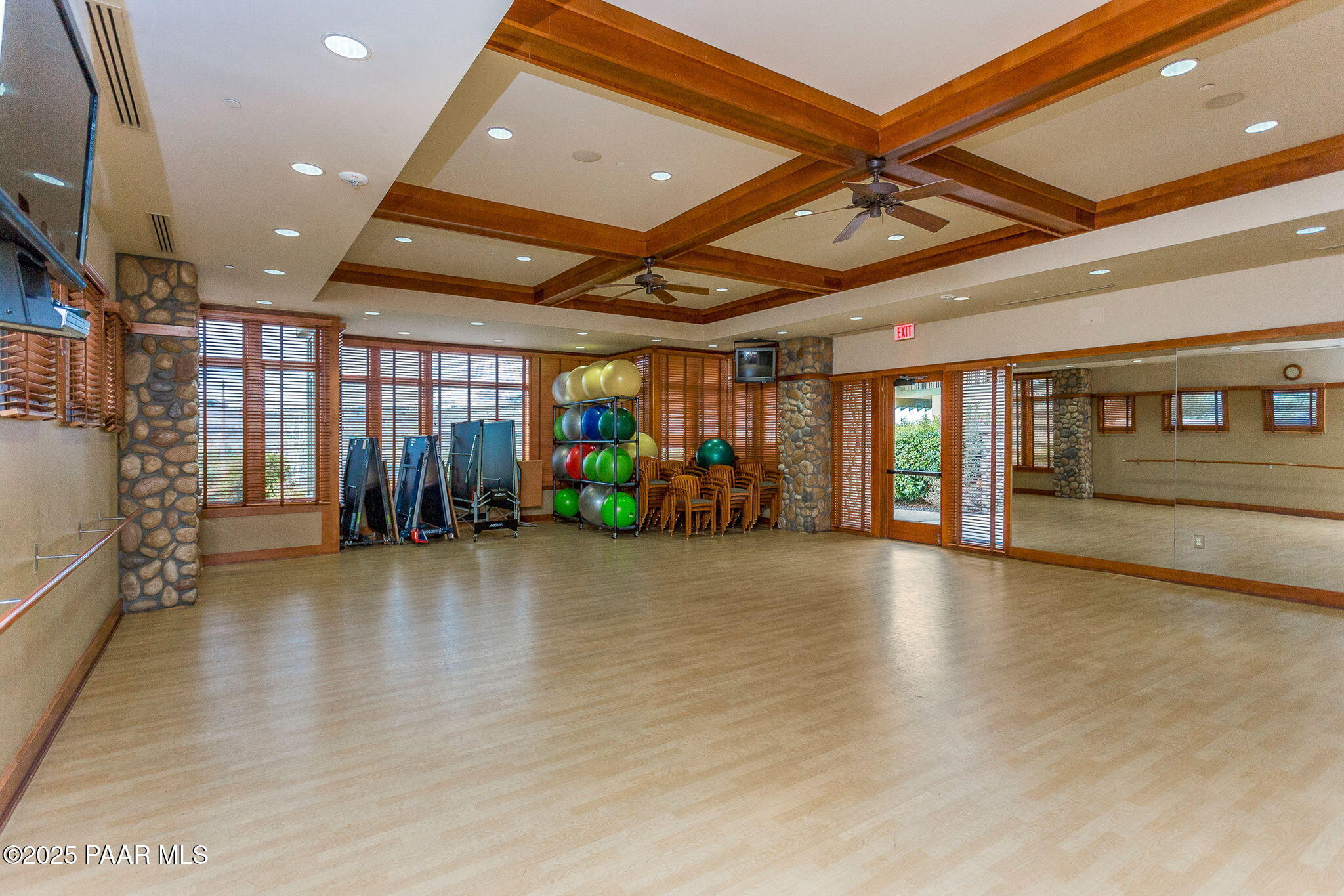 871 Northridge Drive Unit: 6