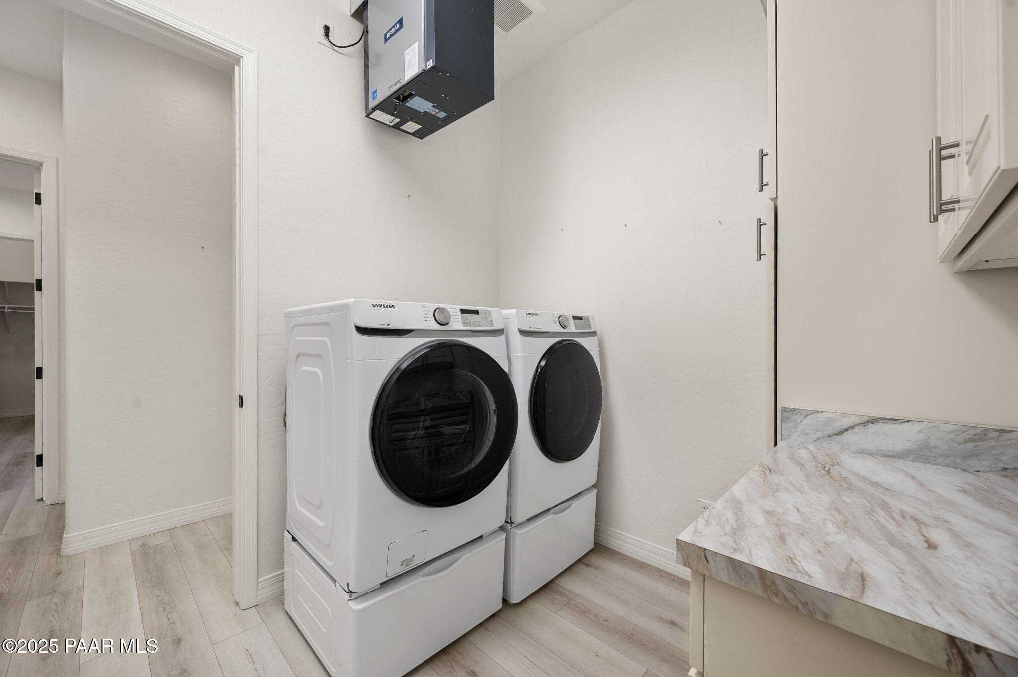 871 Northridge Drive Unit: 6