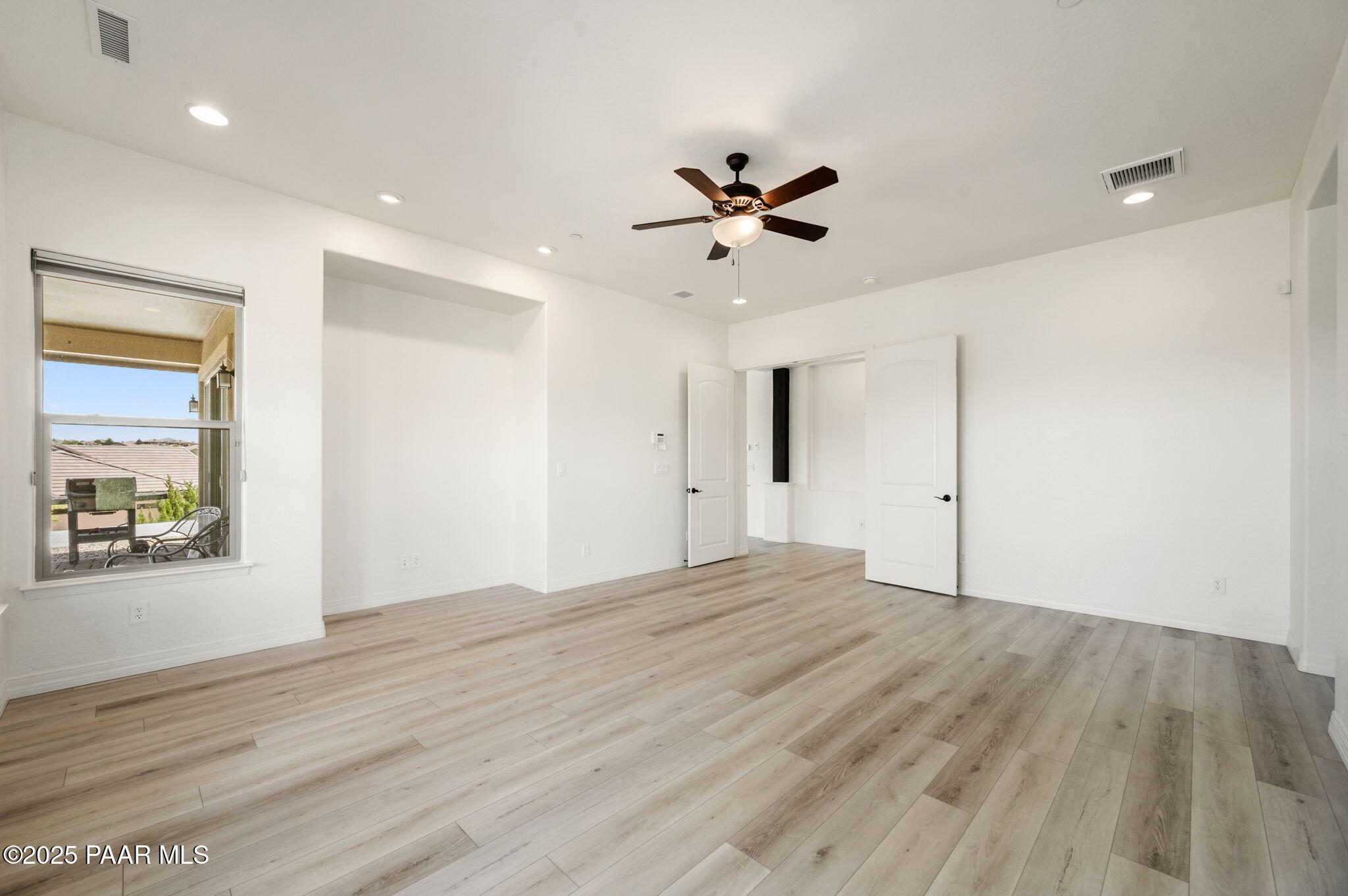 871 Northridge Drive Unit: 6
