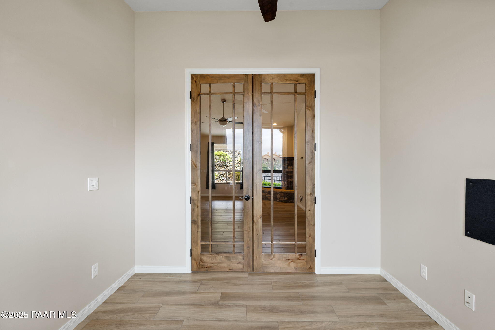 4371 Hornet Drive