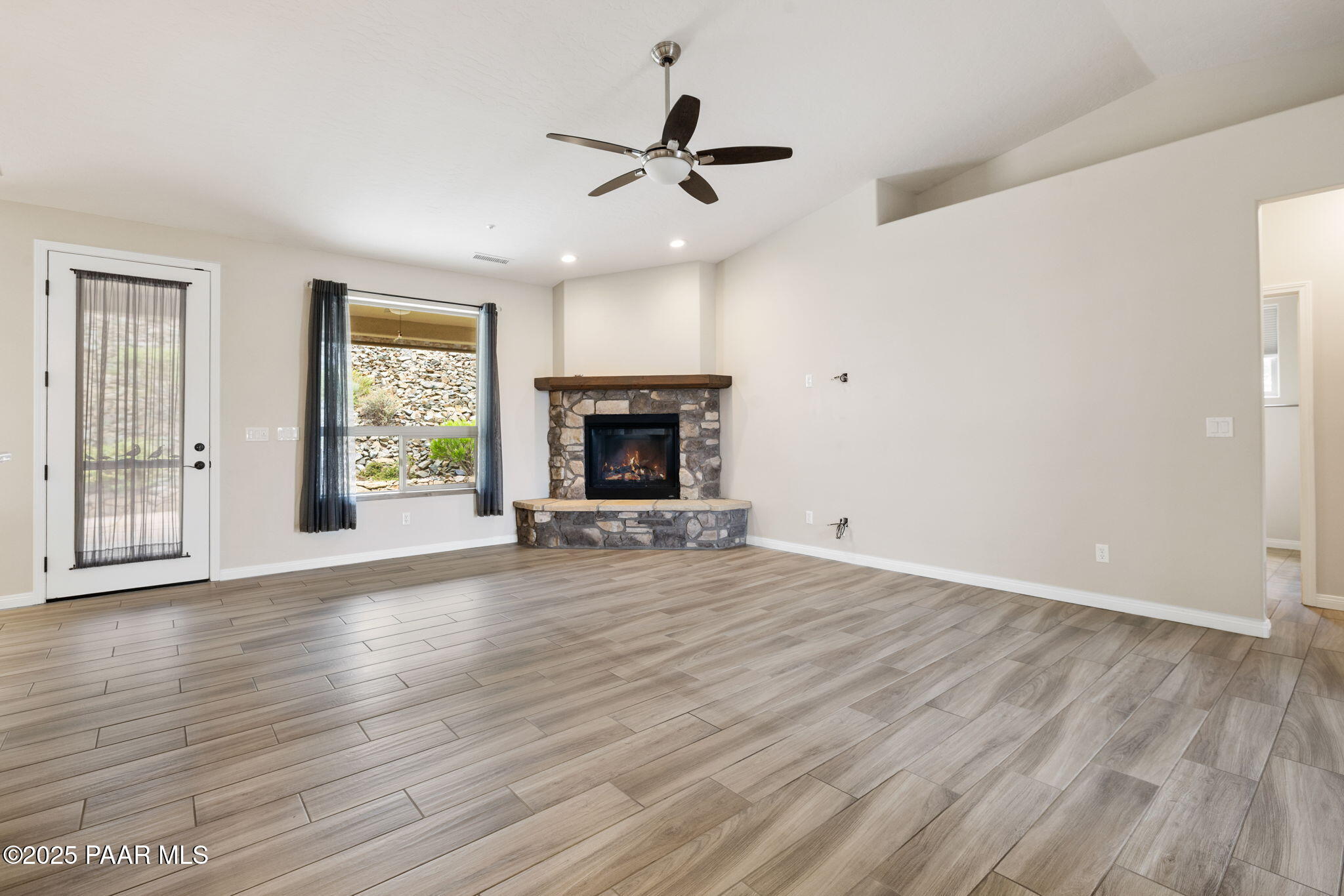 4371 Hornet Drive