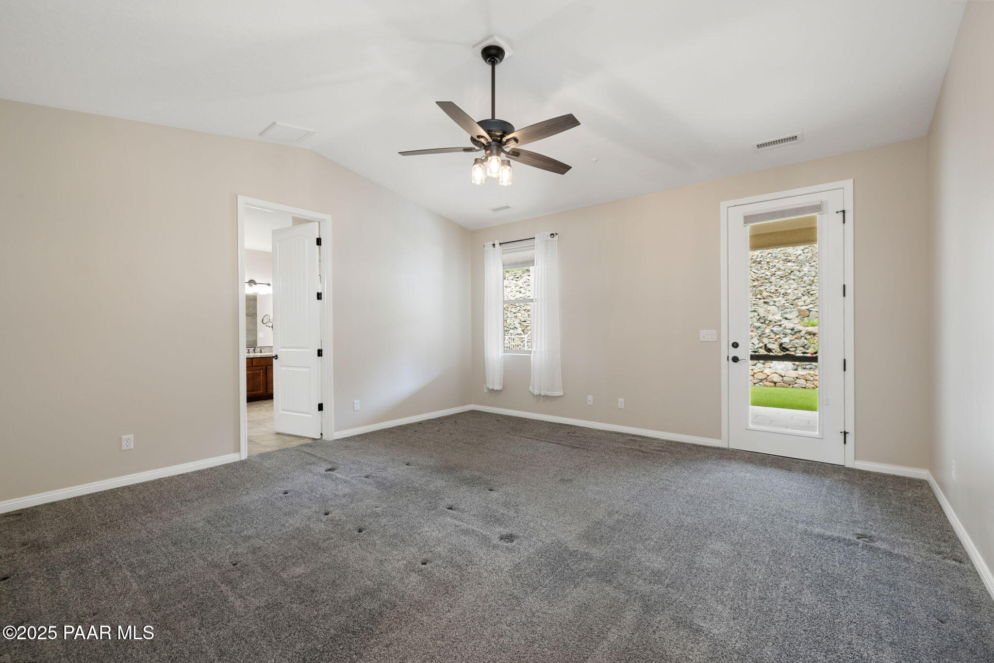 4371 Hornet Drive