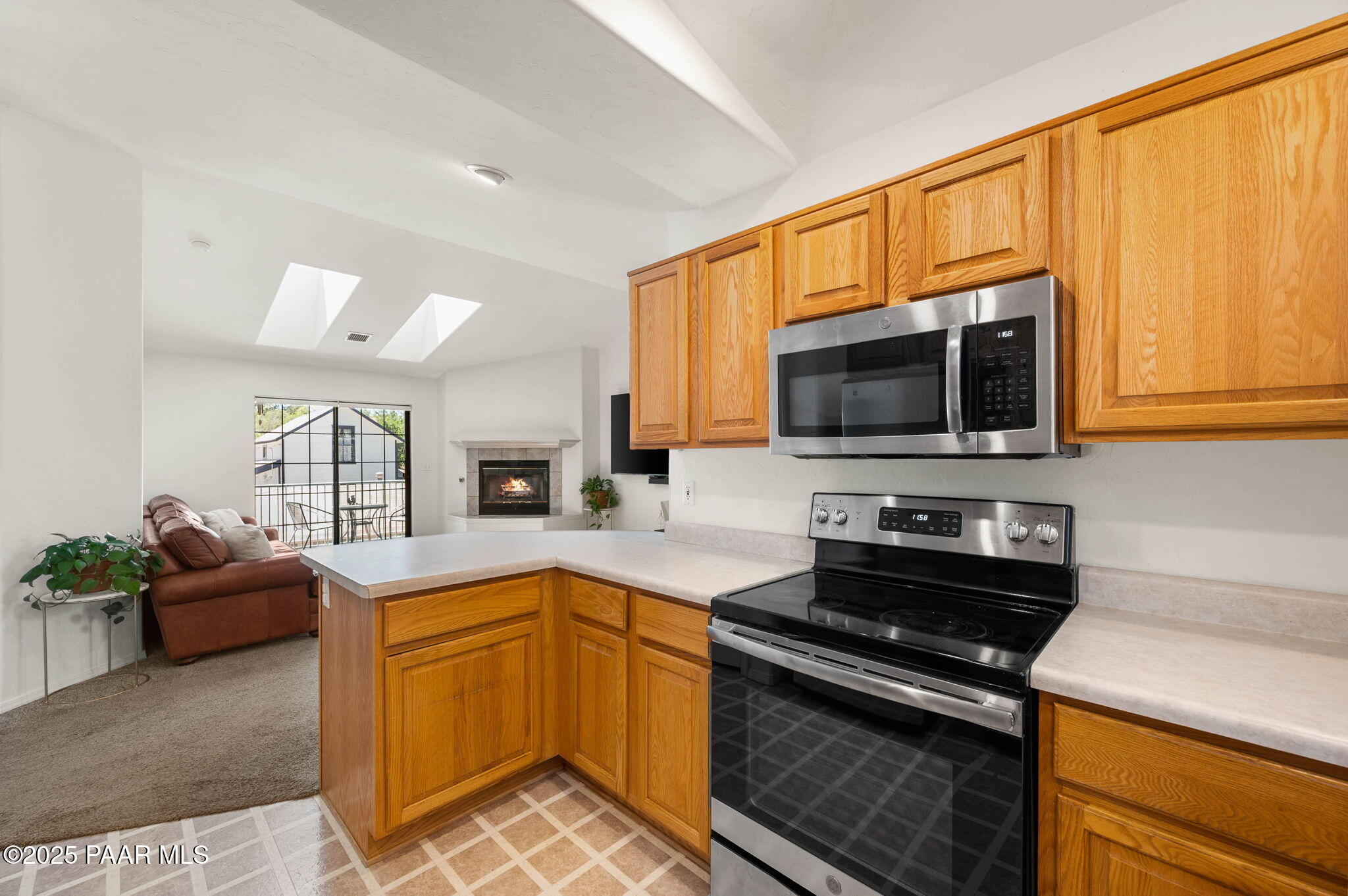 319 S Alarcon Street Unit: 2d