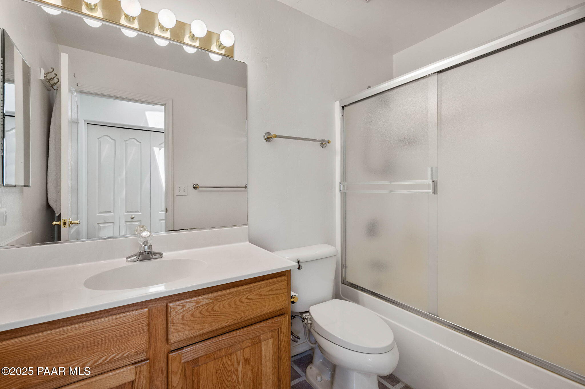 319 S Alarcon Street Unit: 2d