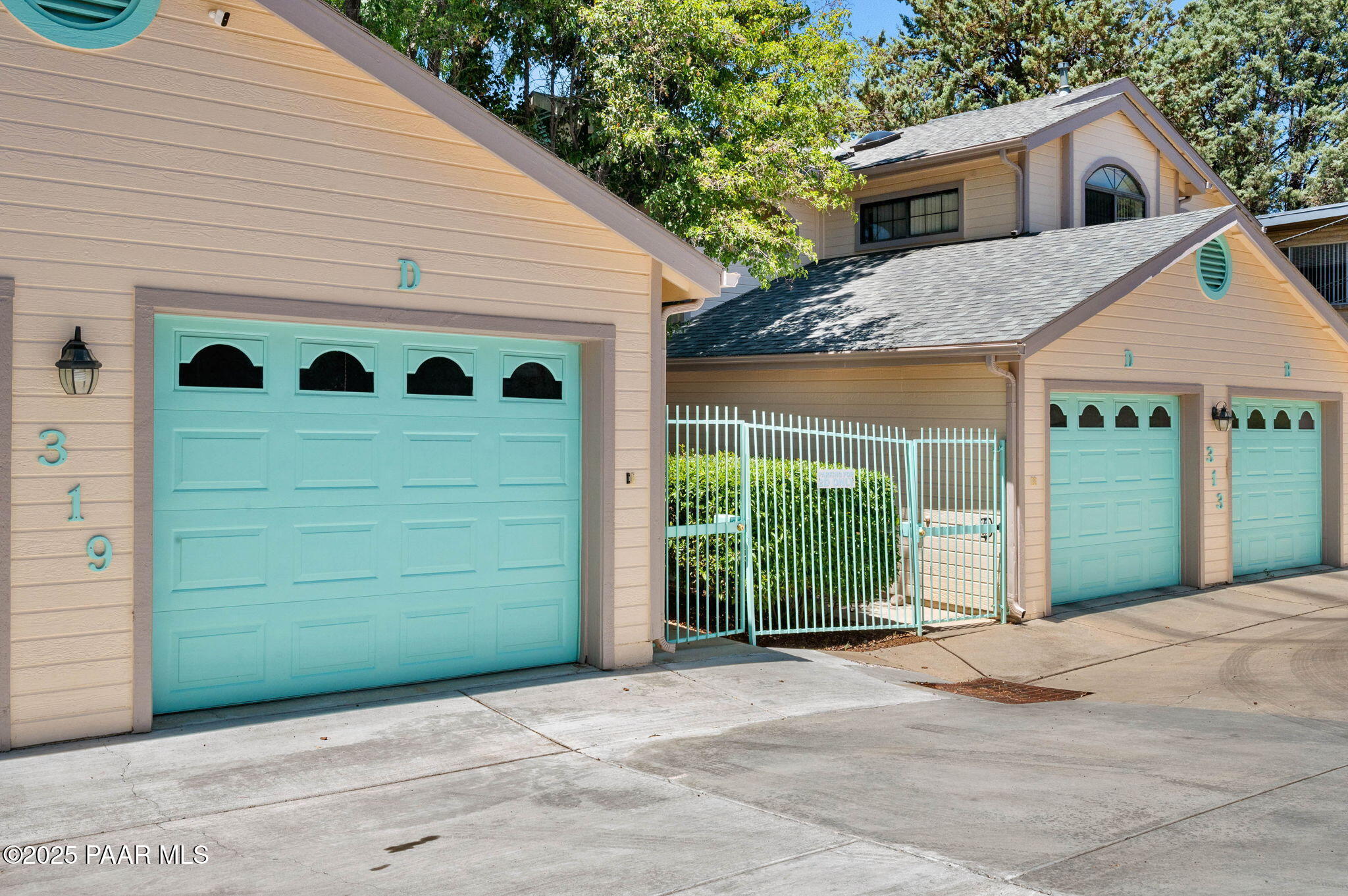 319 S Alarcon Street Unit: 2d