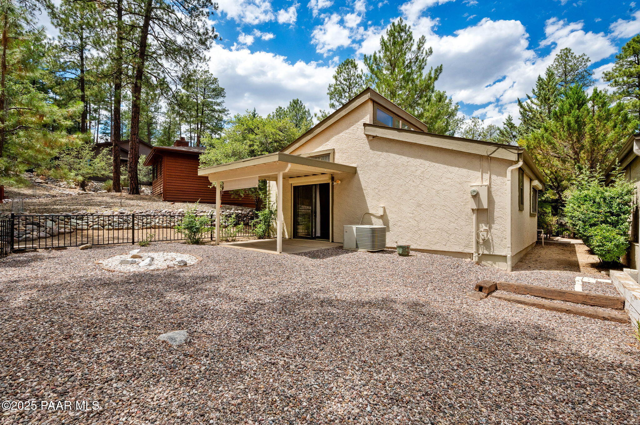 1695 Kaibab Loop