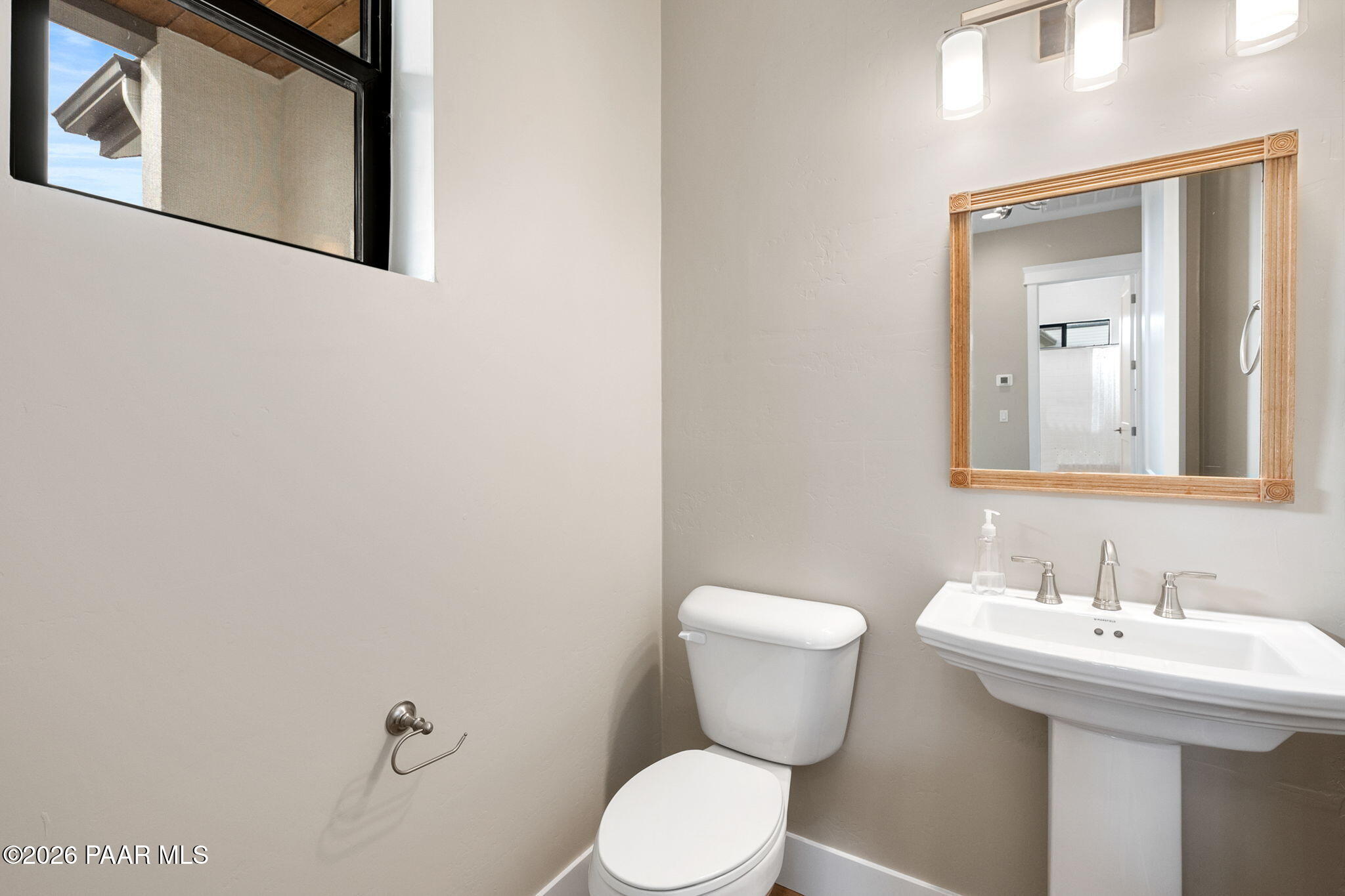 4601 E Cheshire Loop