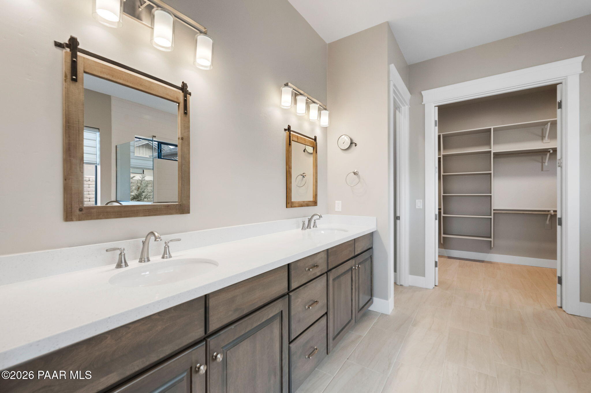 4601 E Cheshire Loop