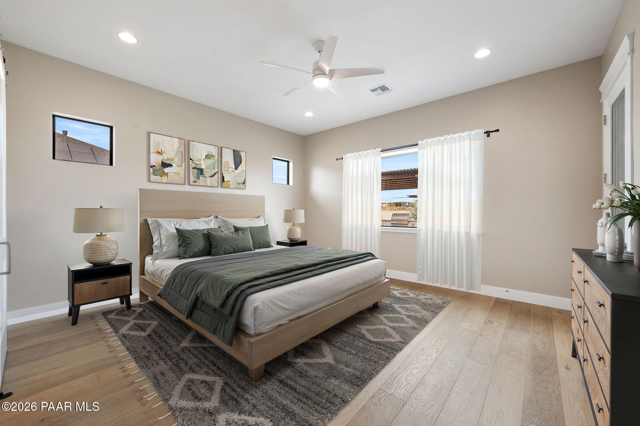 4601 E Cheshire Loop