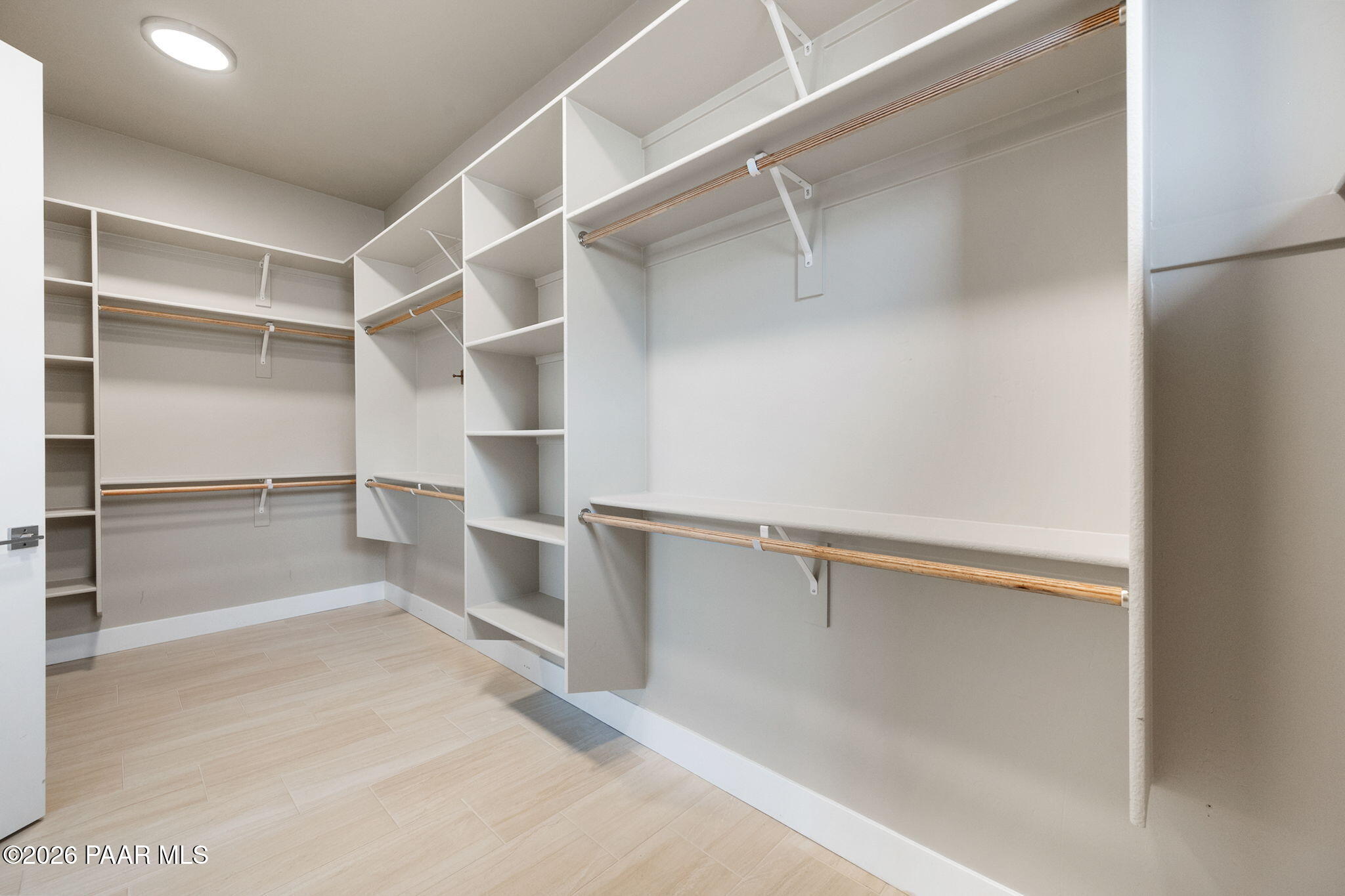 4601 E Cheshire Loop