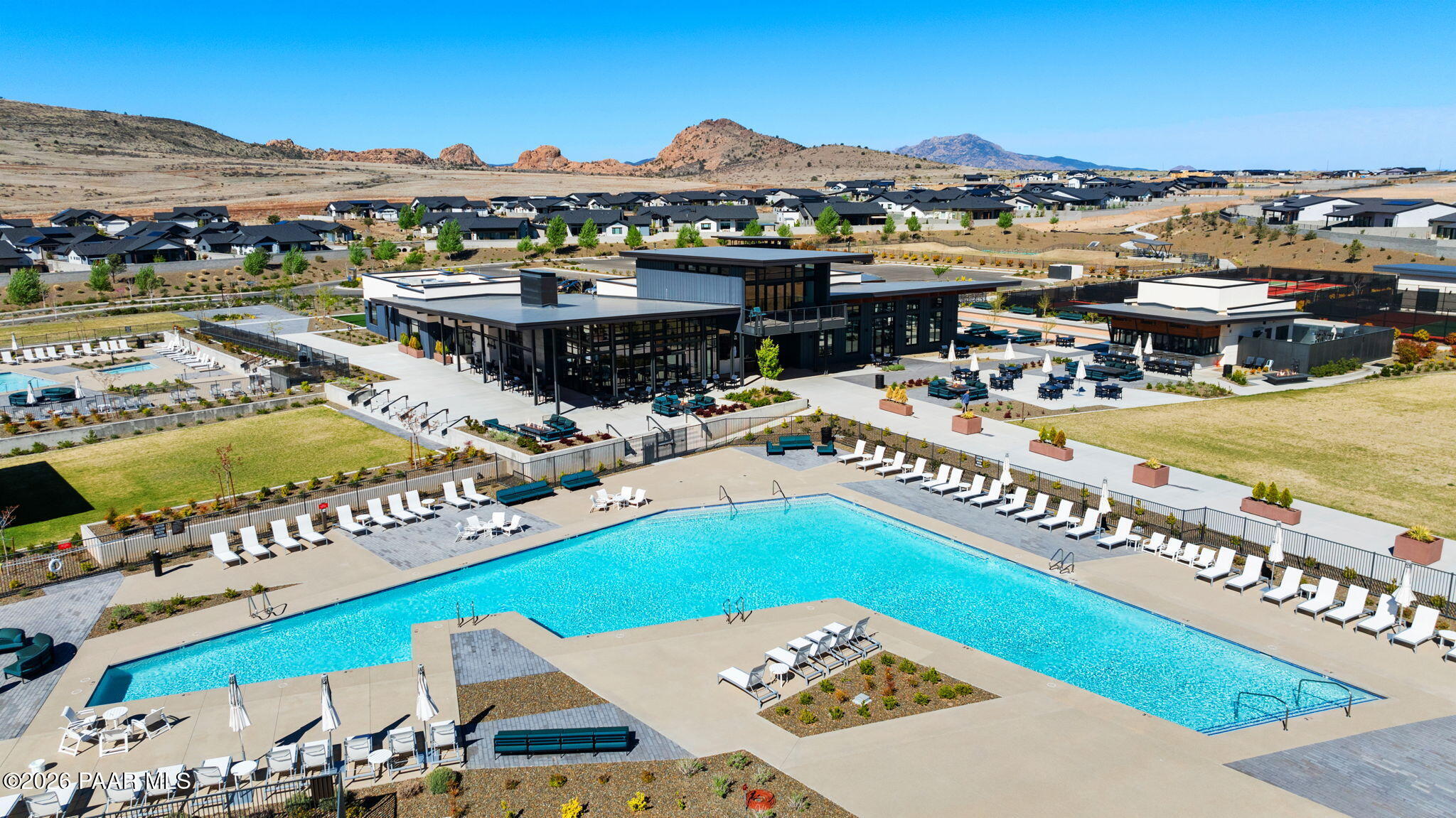 4601 E Cheshire Loop