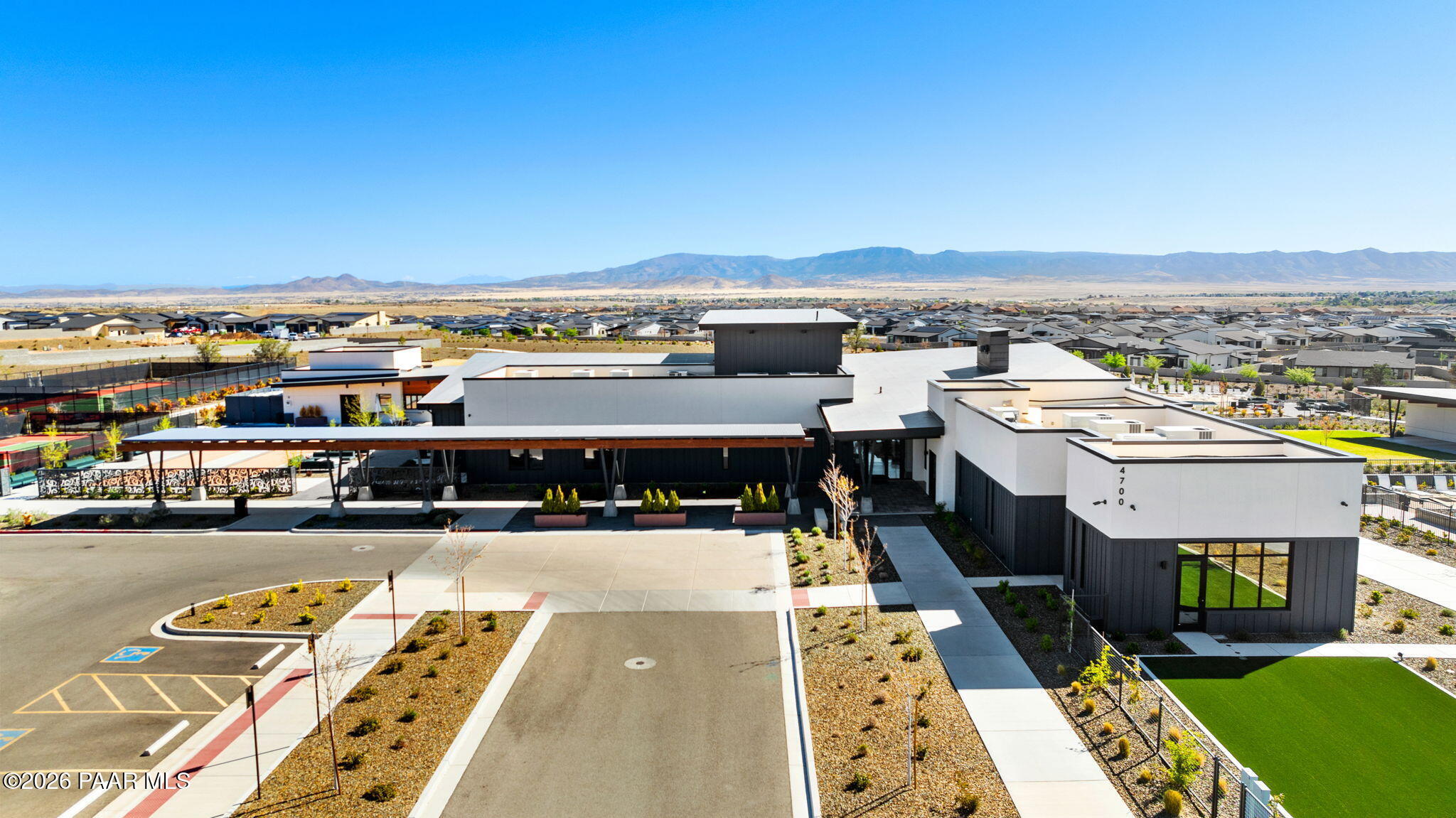 4601 E Cheshire Loop