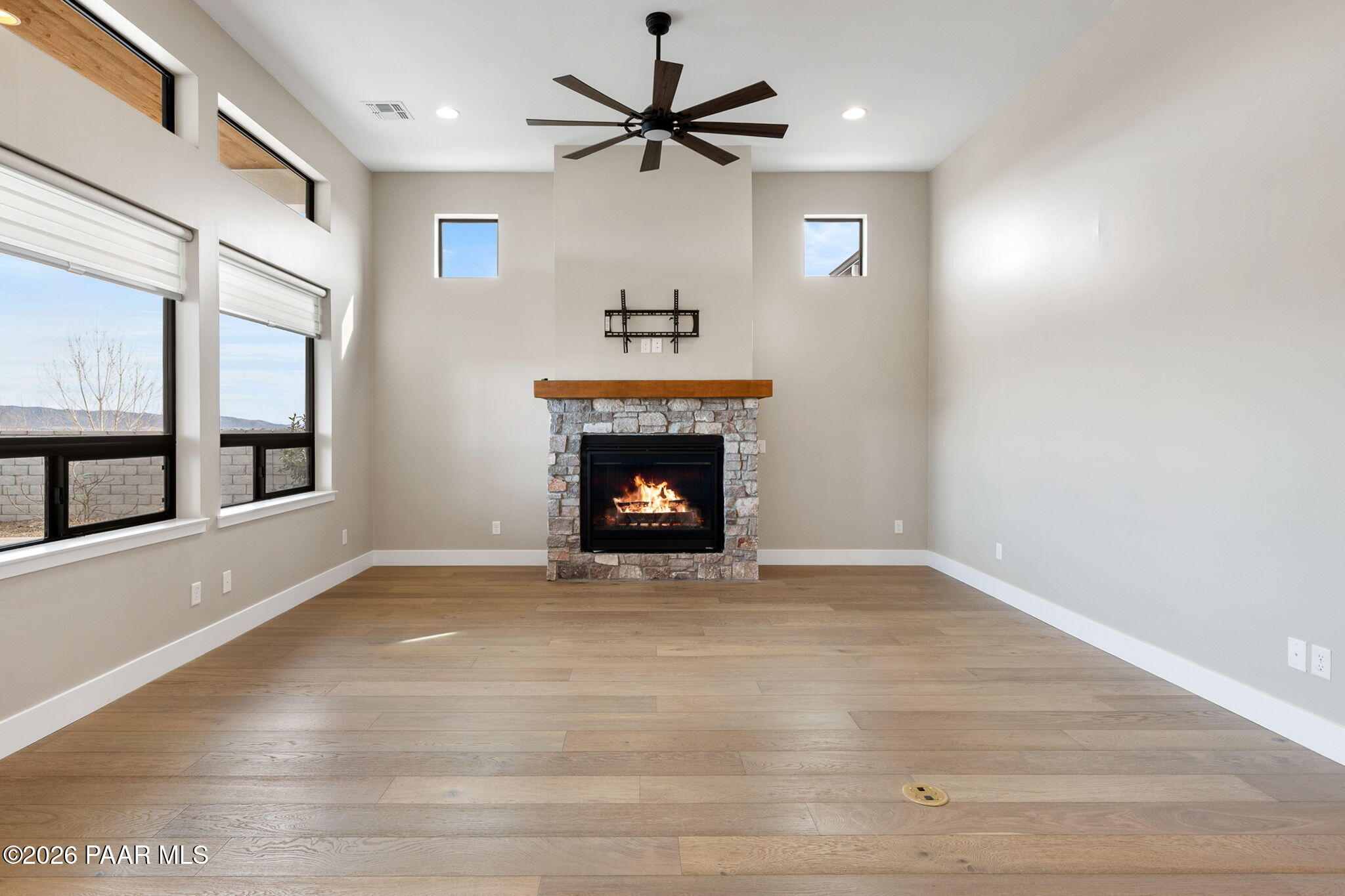 4601 E Cheshire Loop