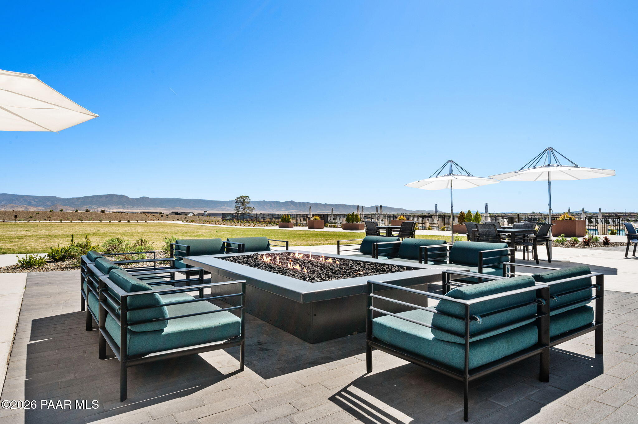 4601 E Cheshire Loop