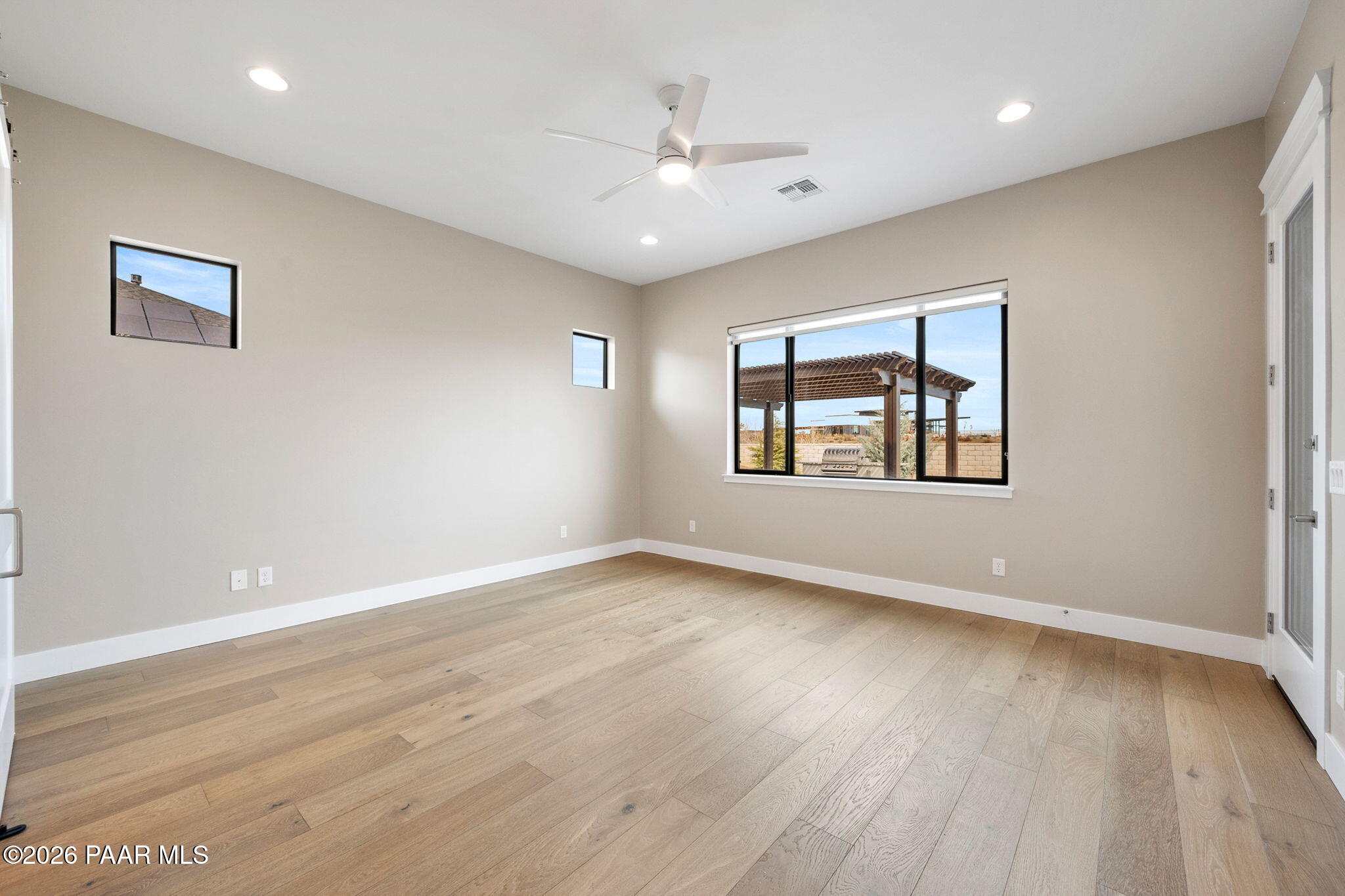 4601 E Cheshire Loop