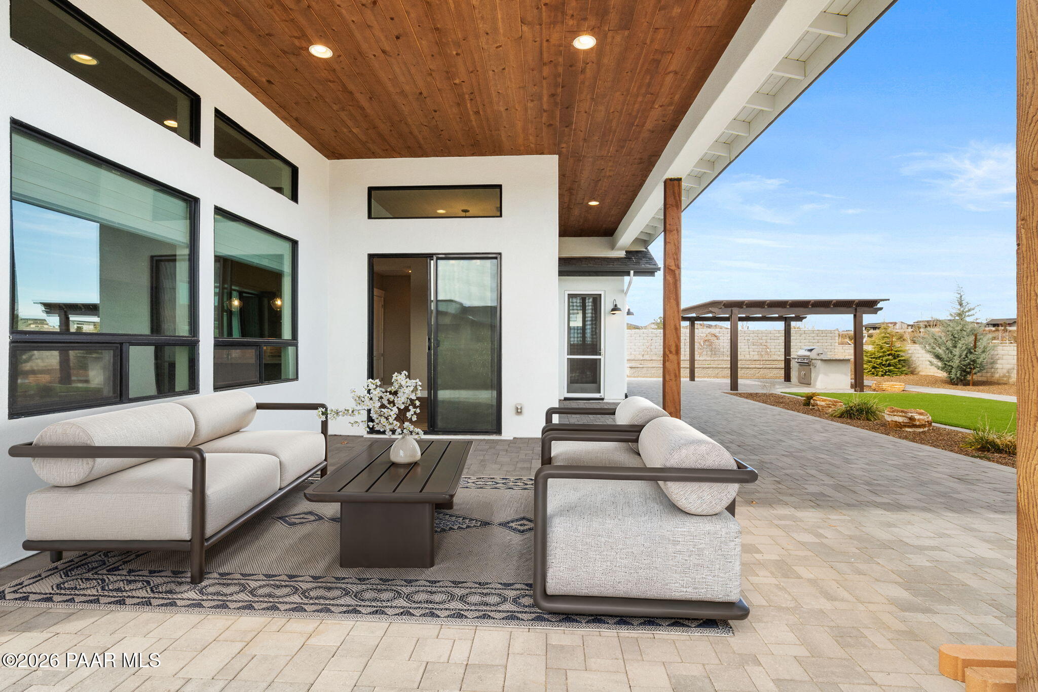 4601 E Cheshire Loop