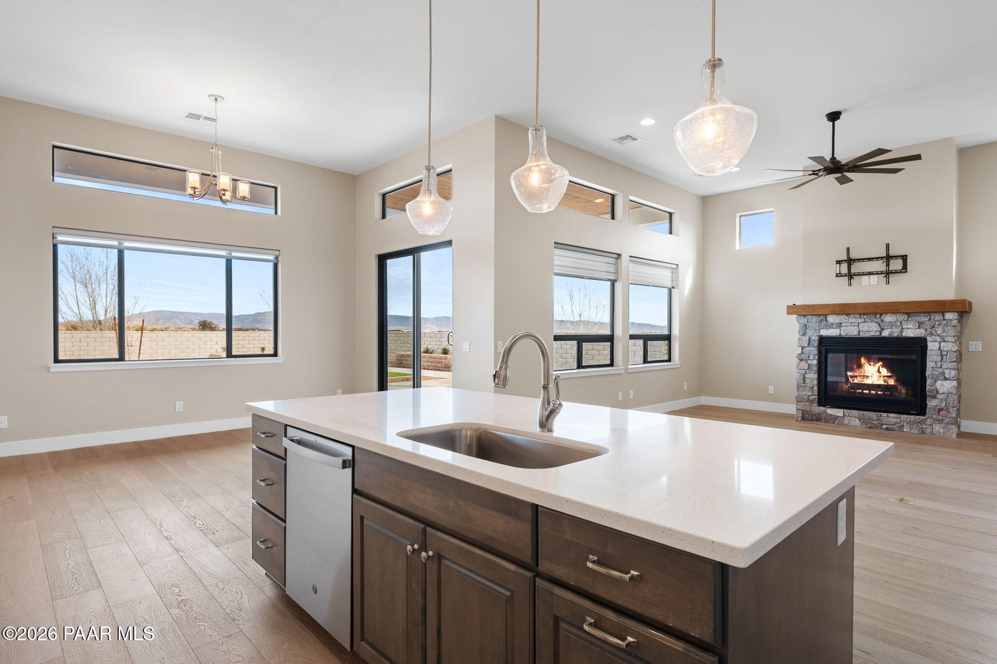 4601 E Cheshire Loop