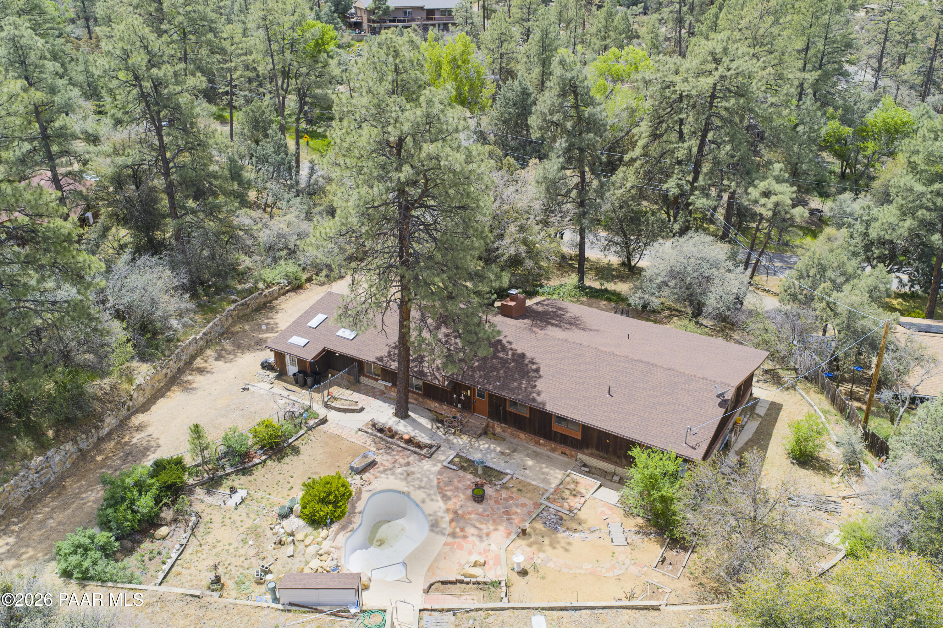1506 W Sylvan Drive