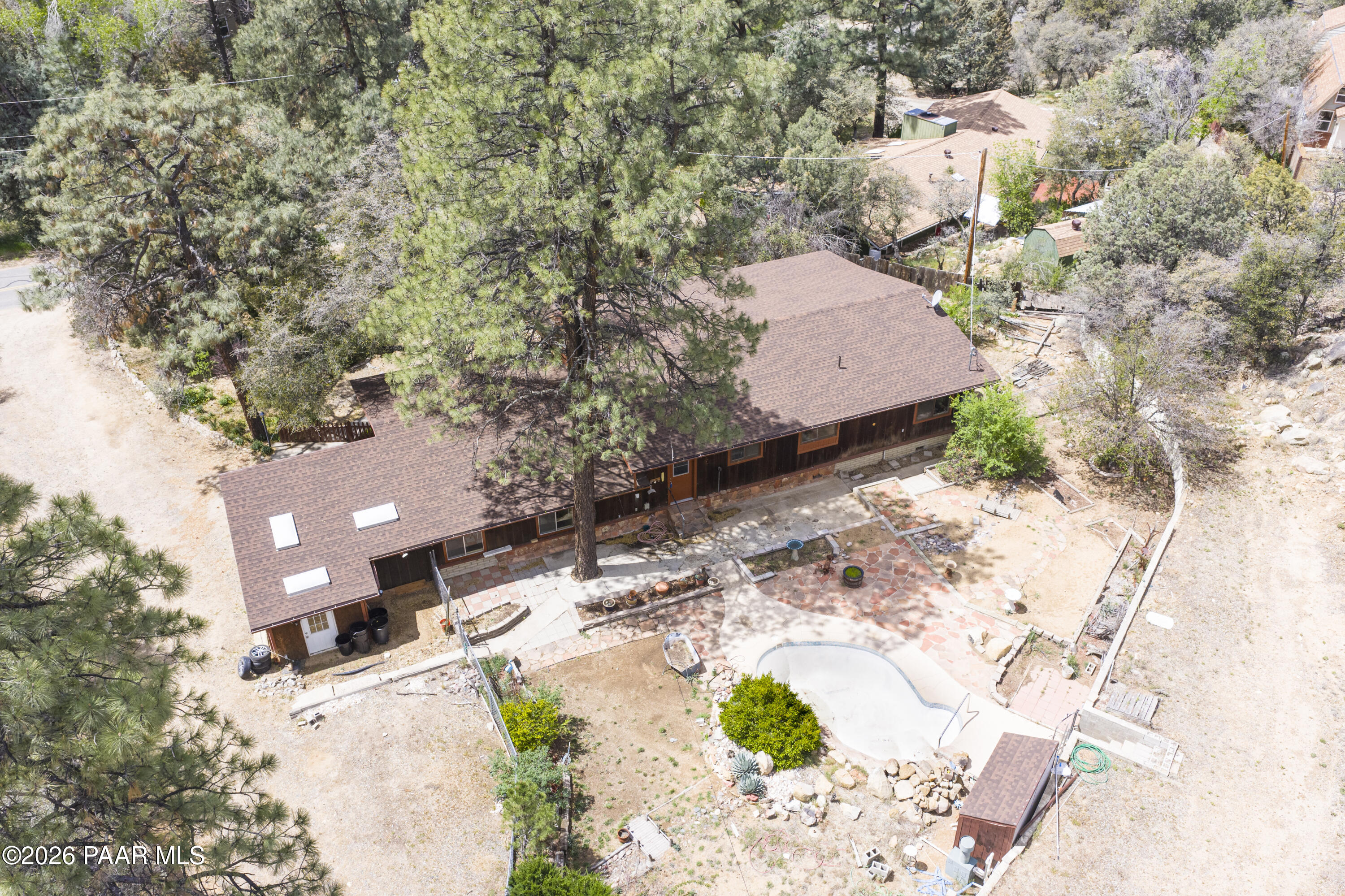 1506 W Sylvan Drive