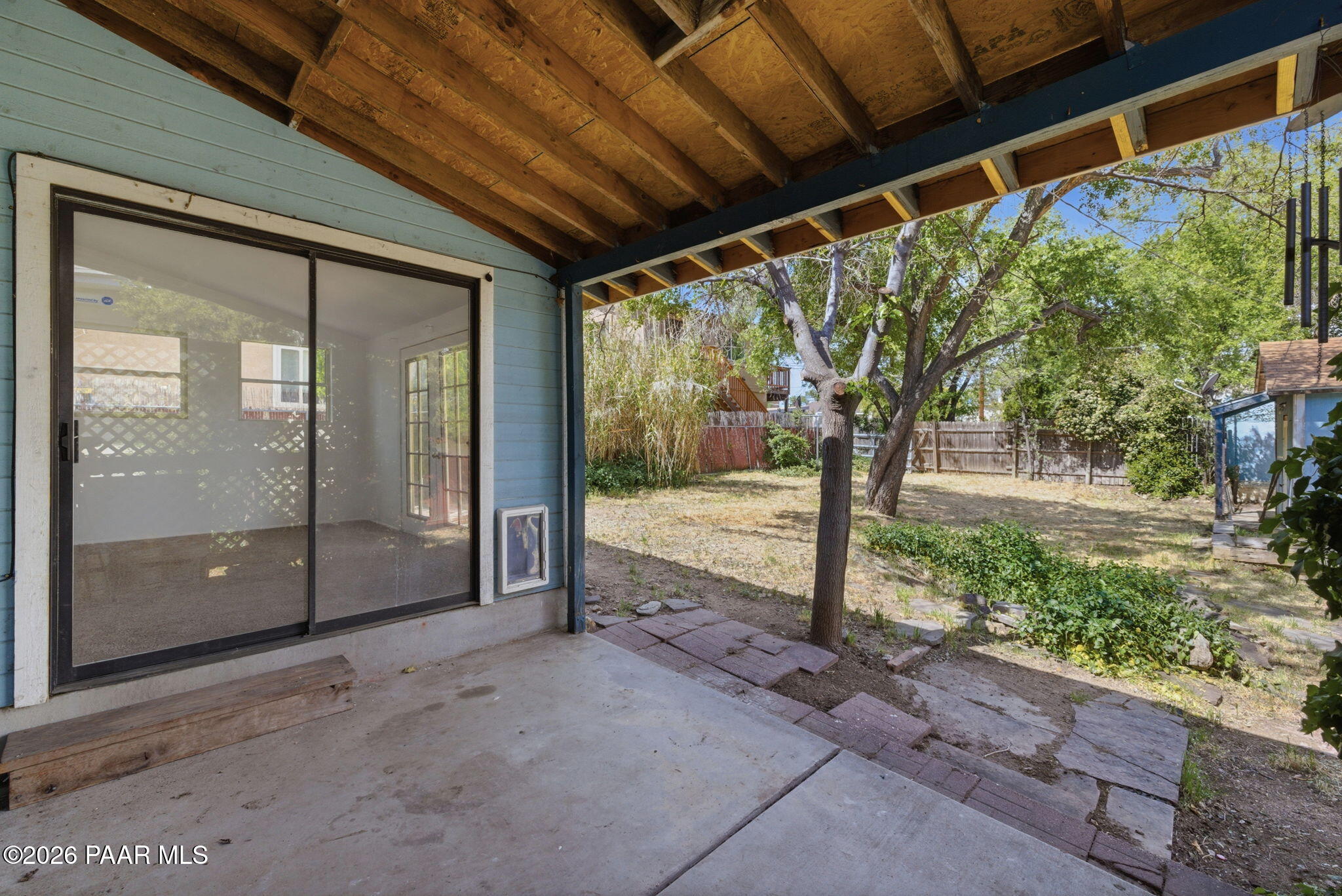 134 N Alarcon Street