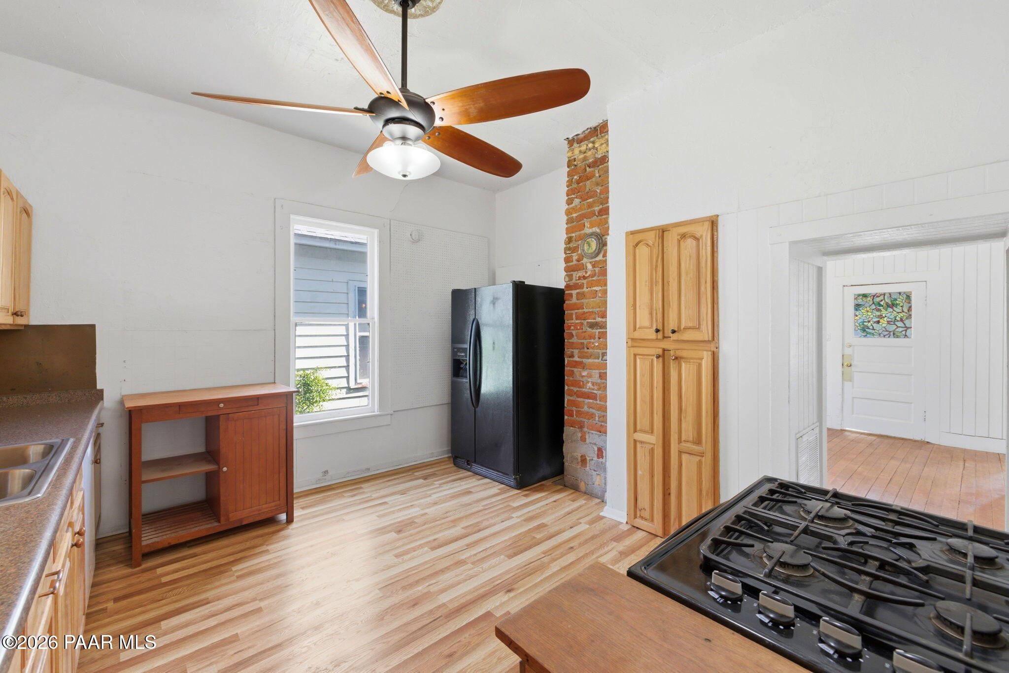 134 N Alarcon Street