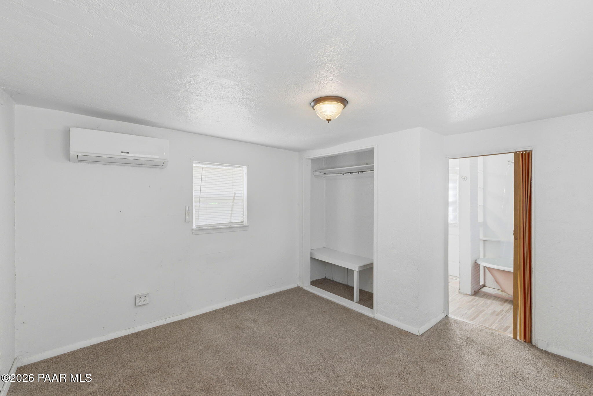 134 N Alarcon Street