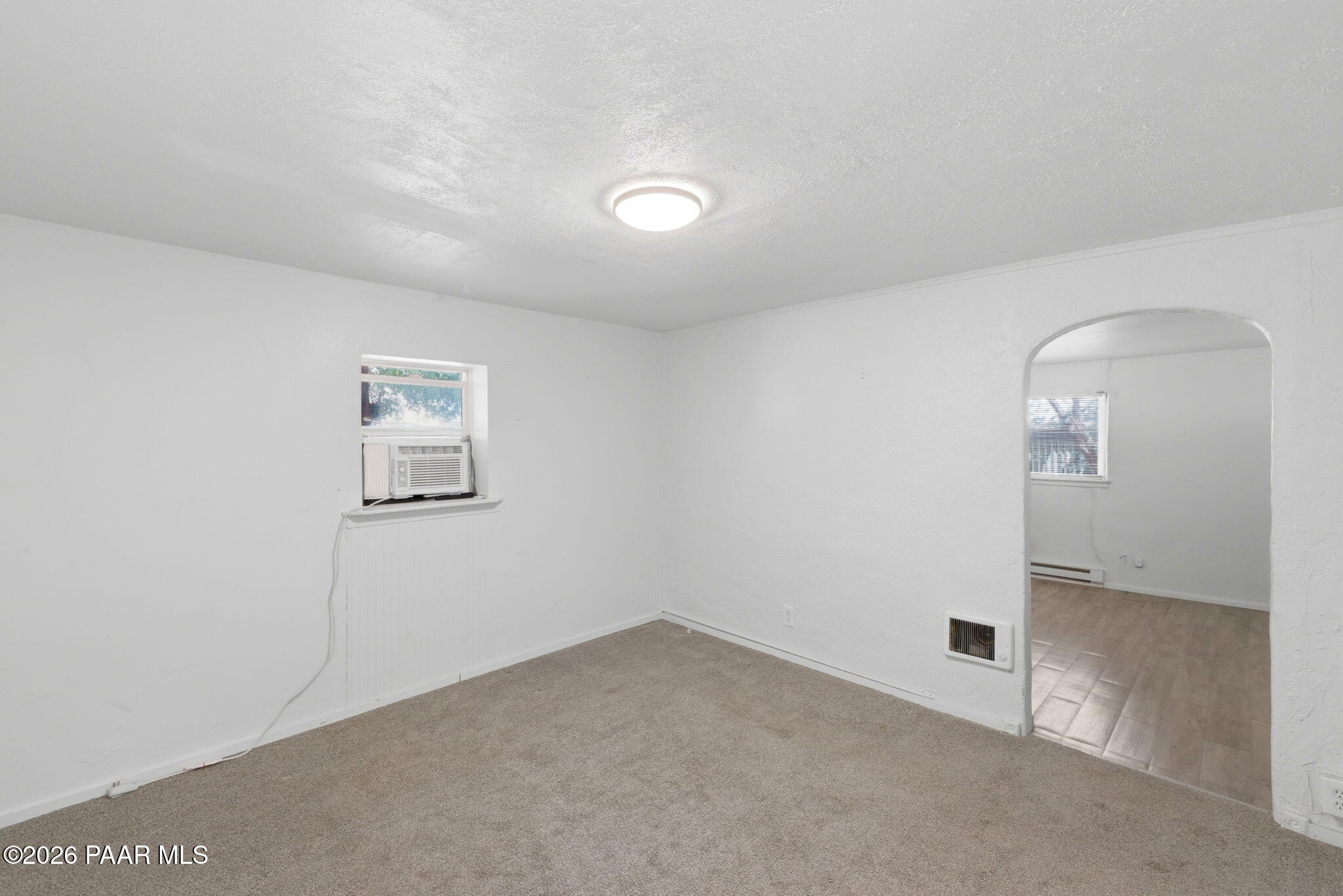 134 N Alarcon Street