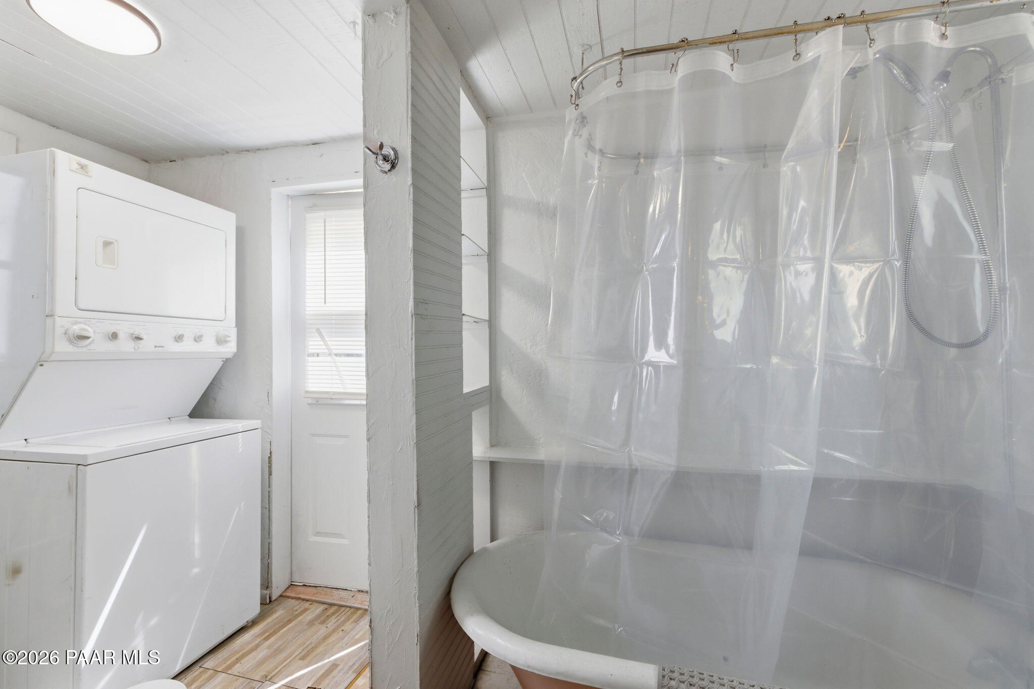 134 N Alarcon Street