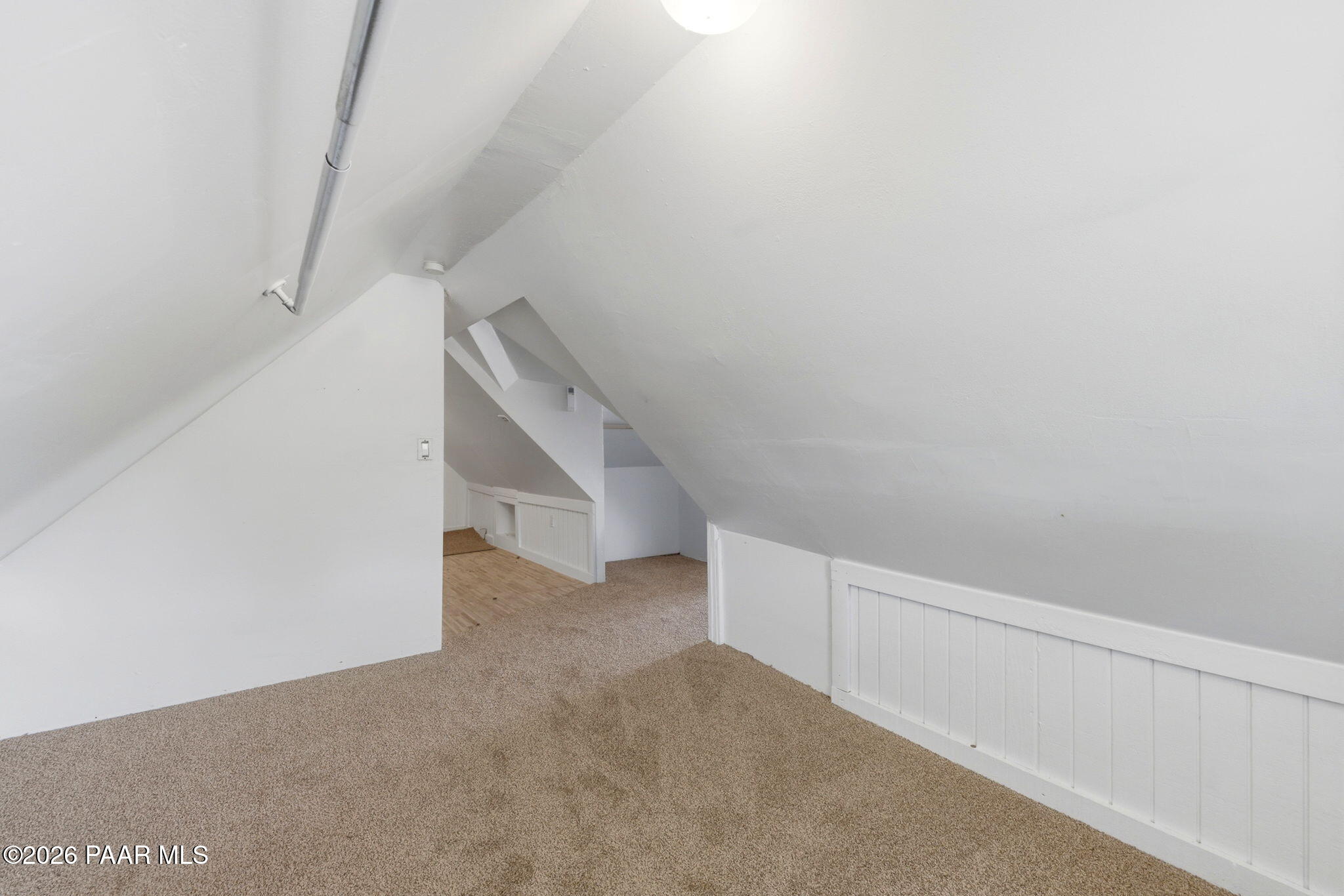 134 N Alarcon Street