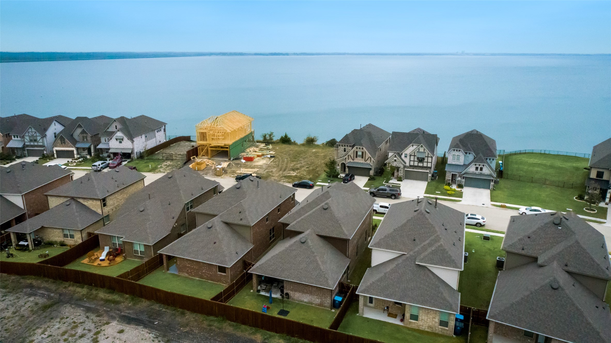 18117 Lakefront Court